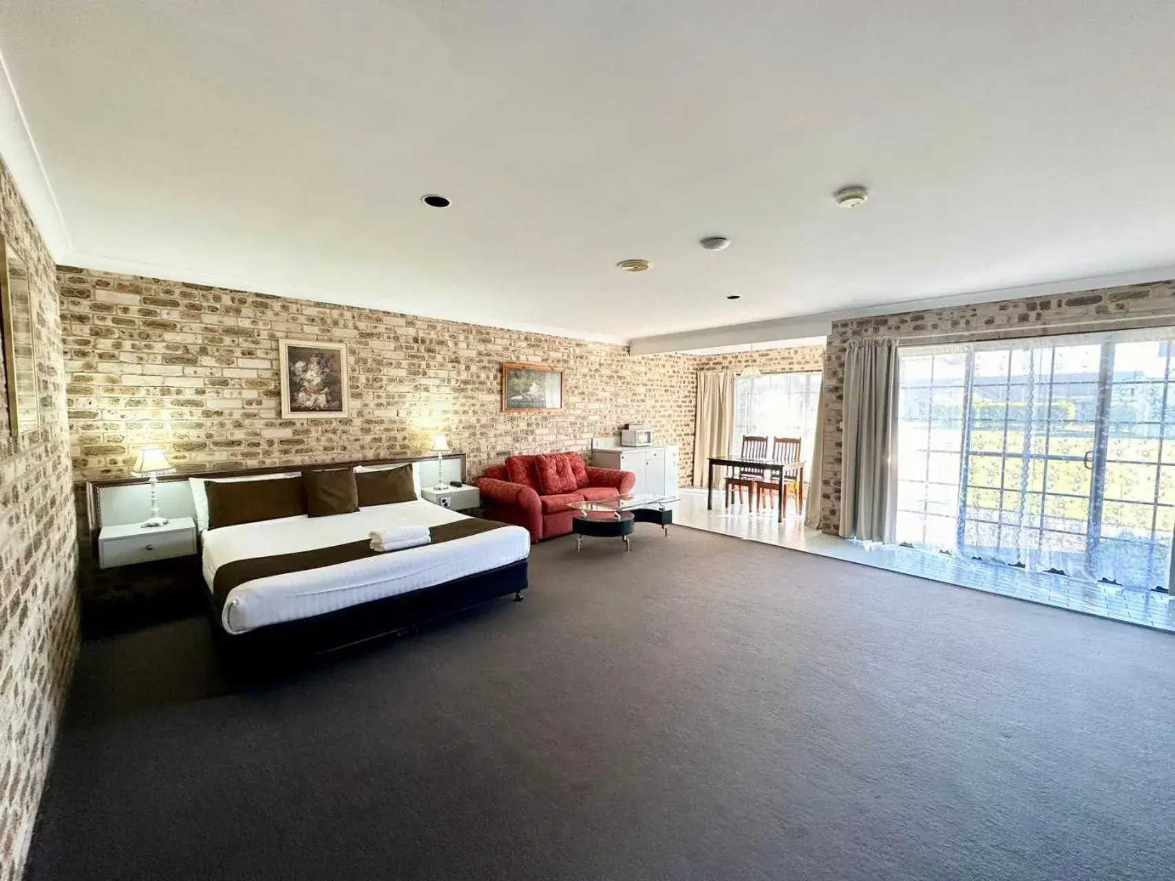 Bed in Sir Francis Drake Bed in Sir Francis Drake