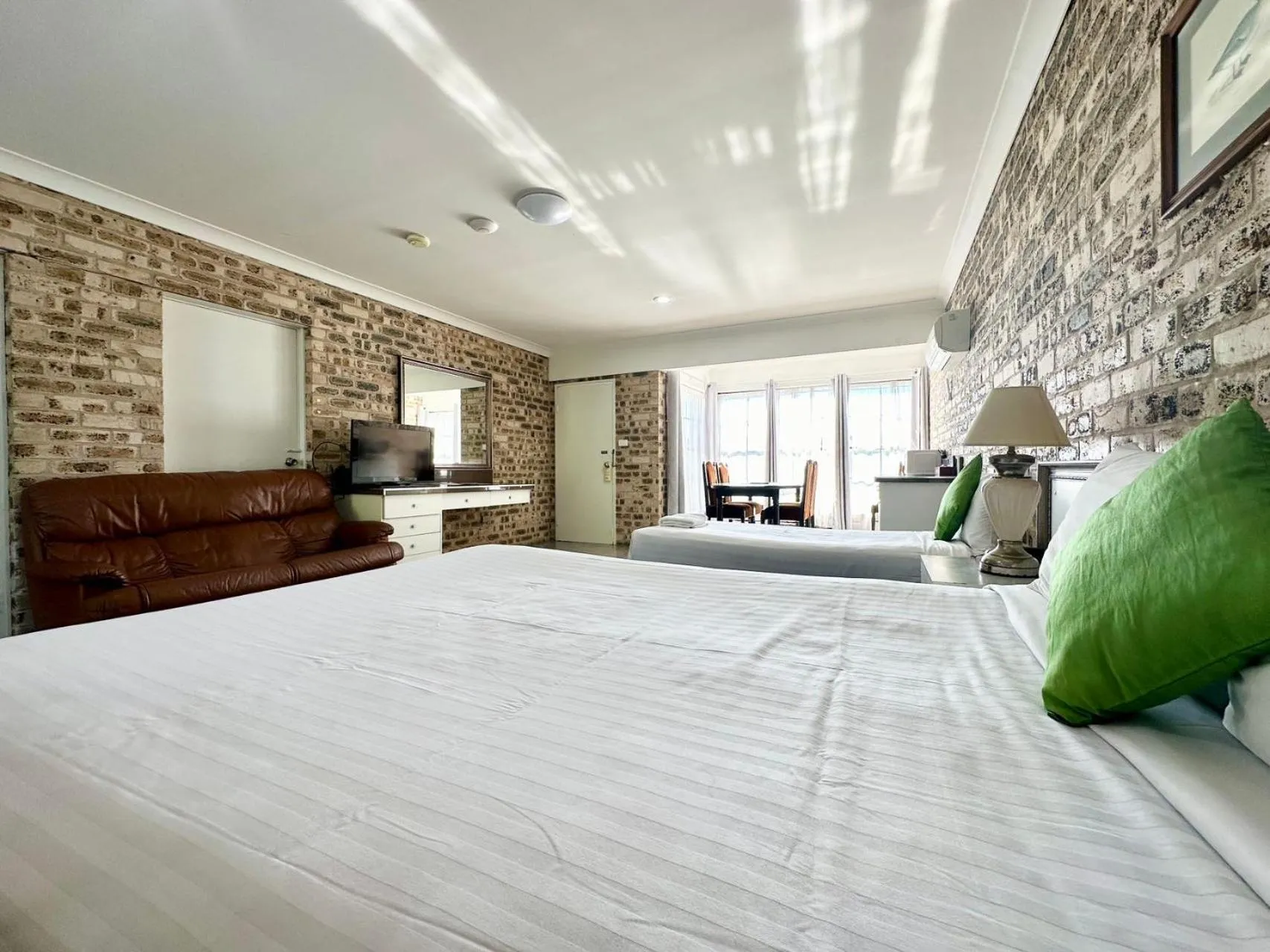 Bed in Sir Francis Drake