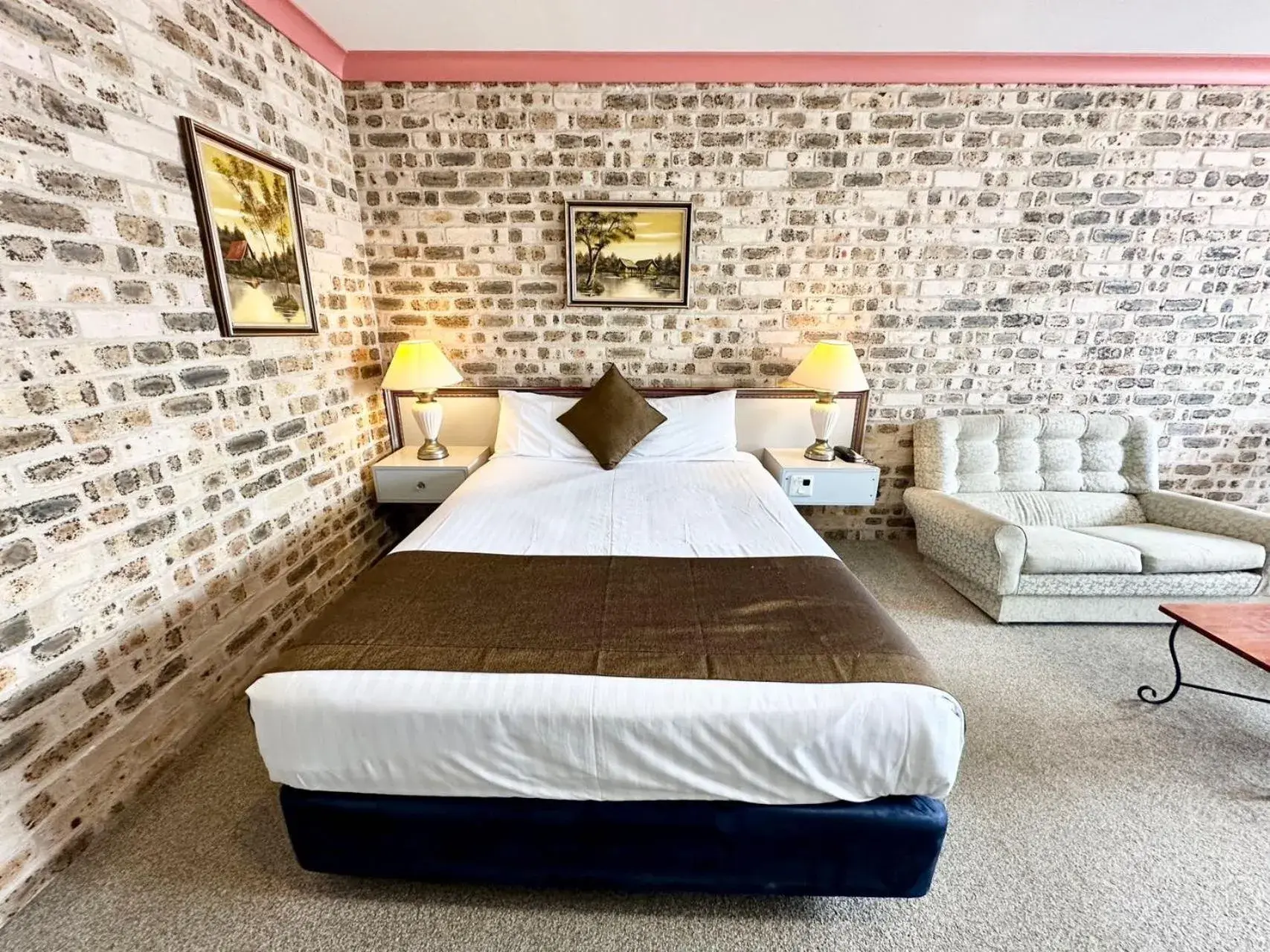 Bed in Sir Francis Drake Bed in Sir Francis Drake