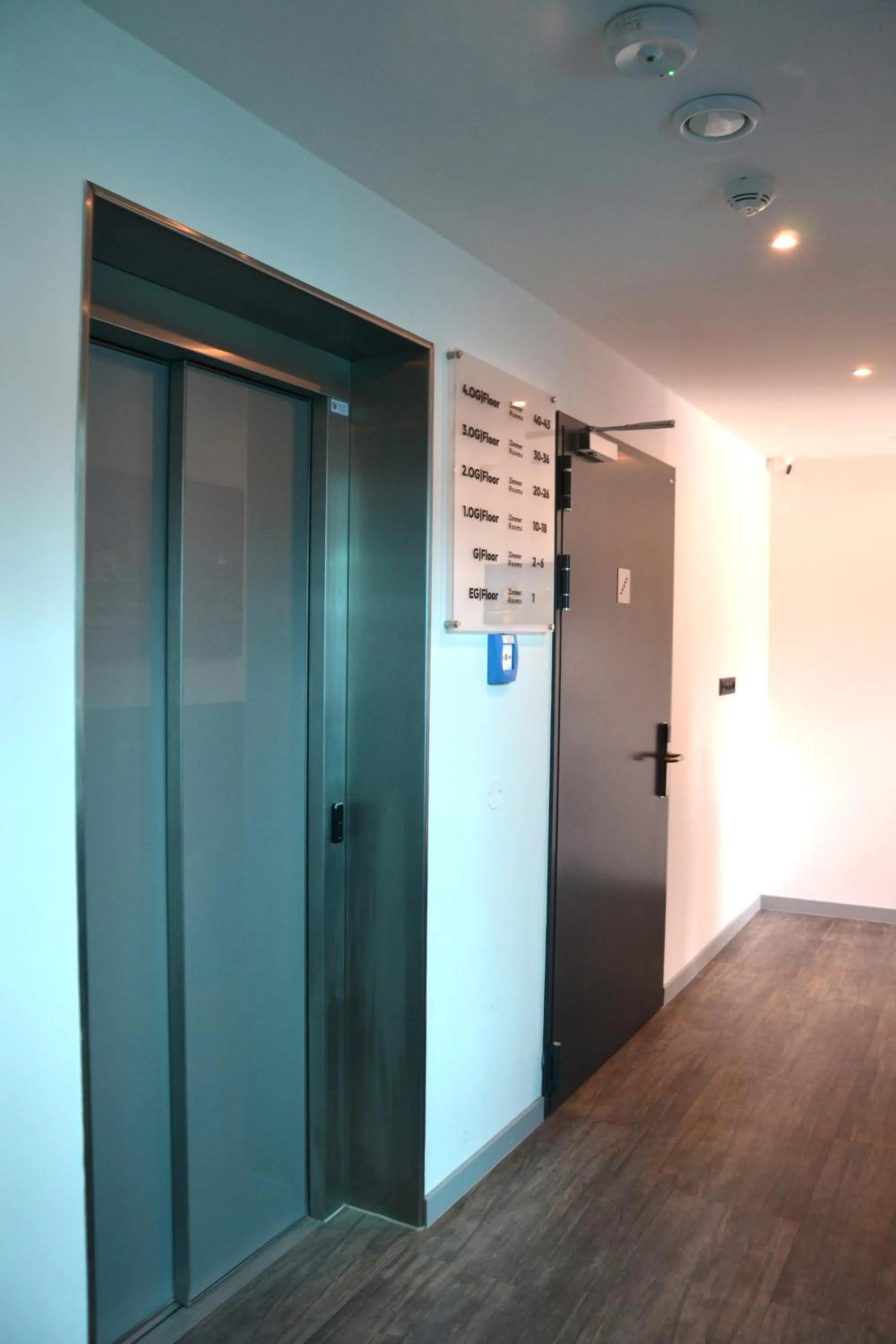 elevator in NOVERA Aparthotel