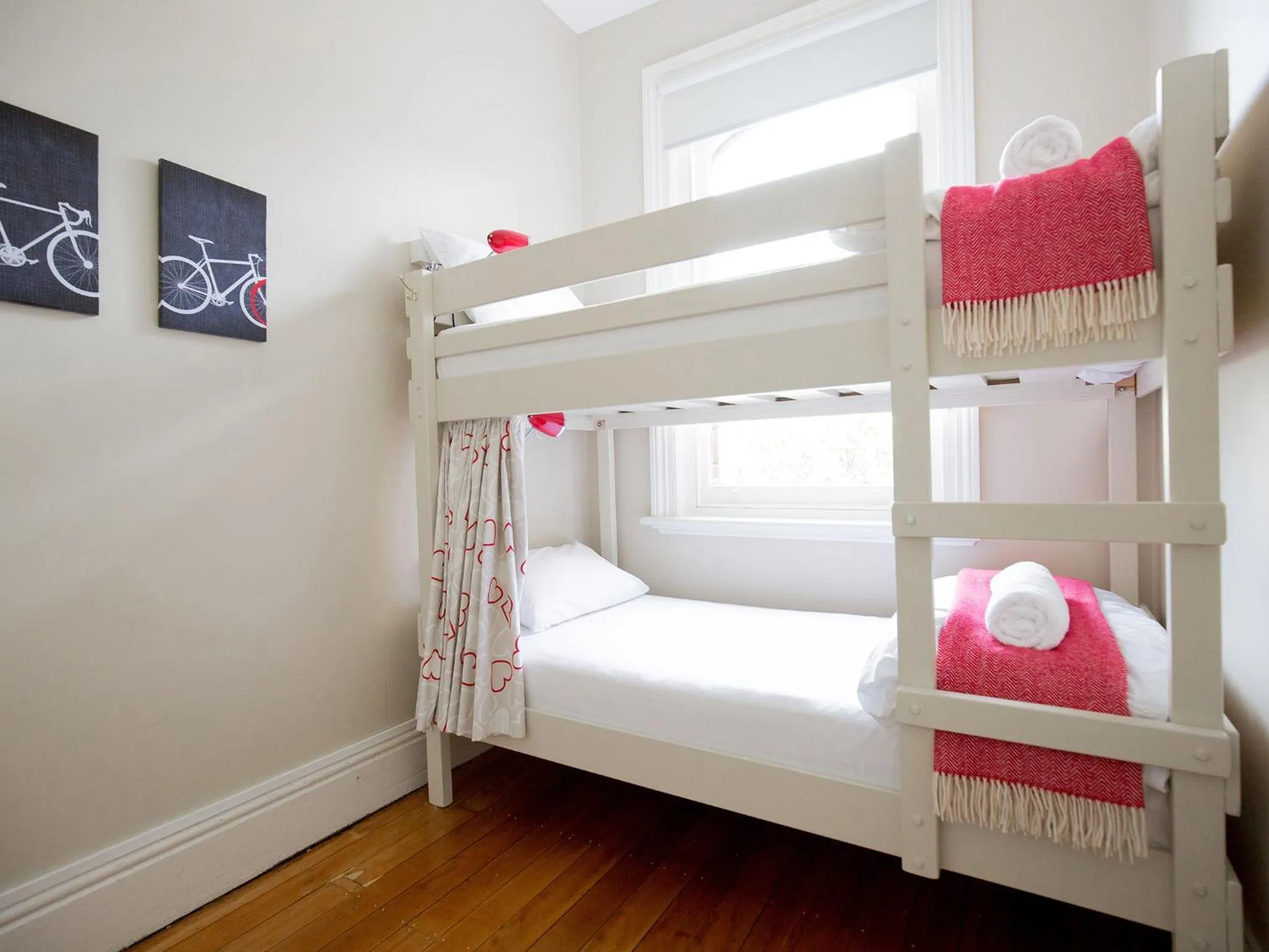 bunk bed, Bed in Montacute Boutique Bunkhouse