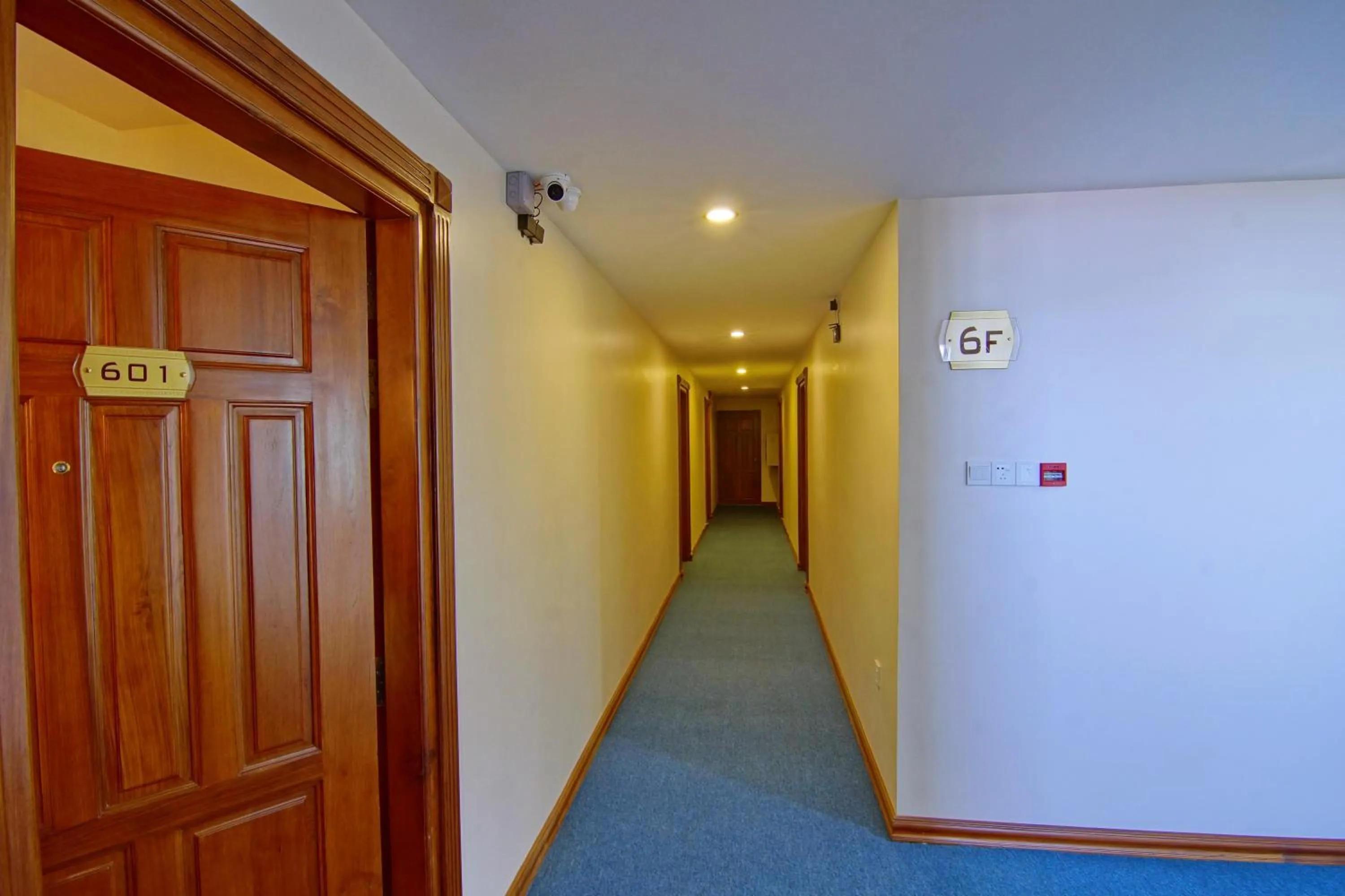 Decorative detail in Royal Pearl Hotel