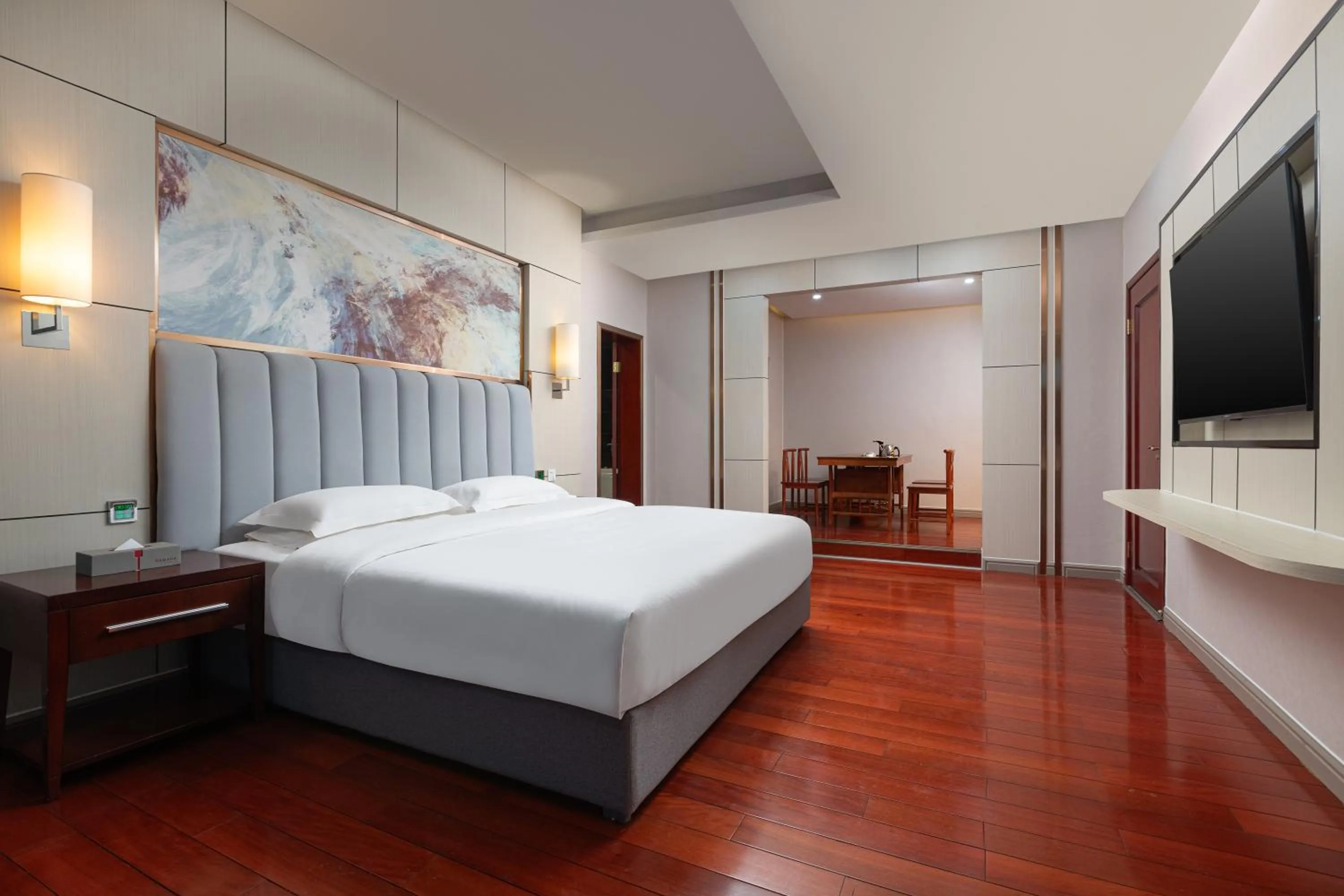 Bed in Ramada by Wyndham Zhangjiajie Tianmen Mountain