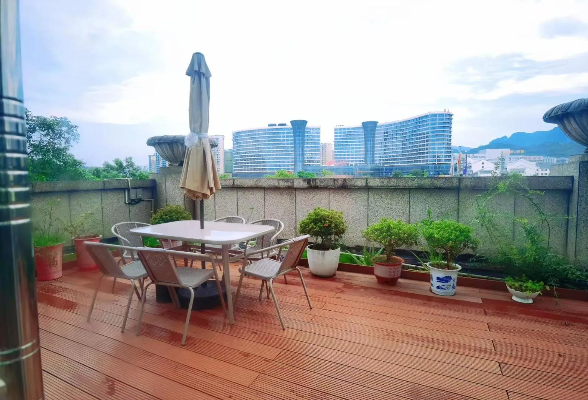 Balcony/Terrace in Ramada by Wyndham Zhangjiajie Tianmen Mountain