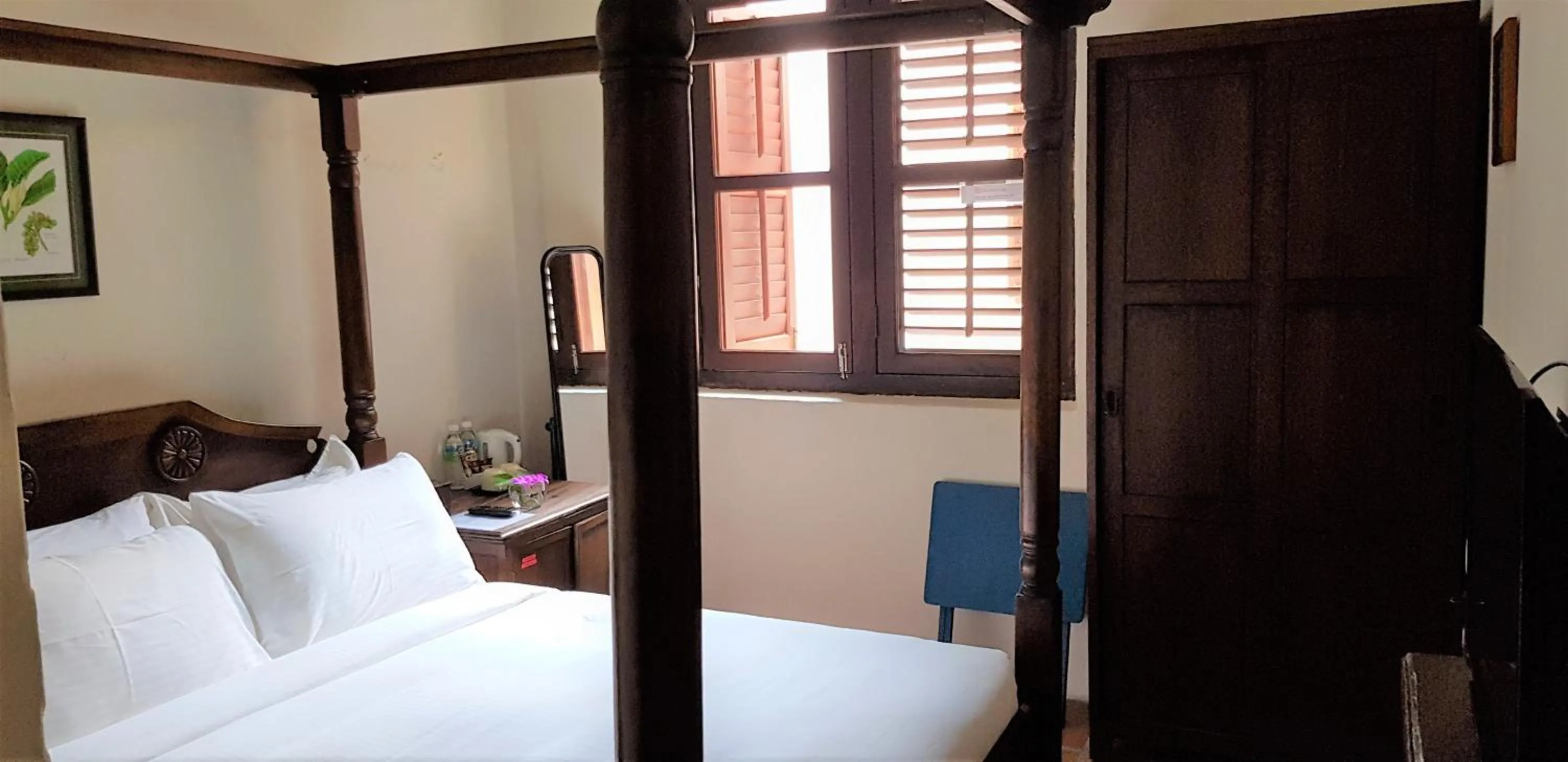 Other, Bed in Betel Nut Lodge
