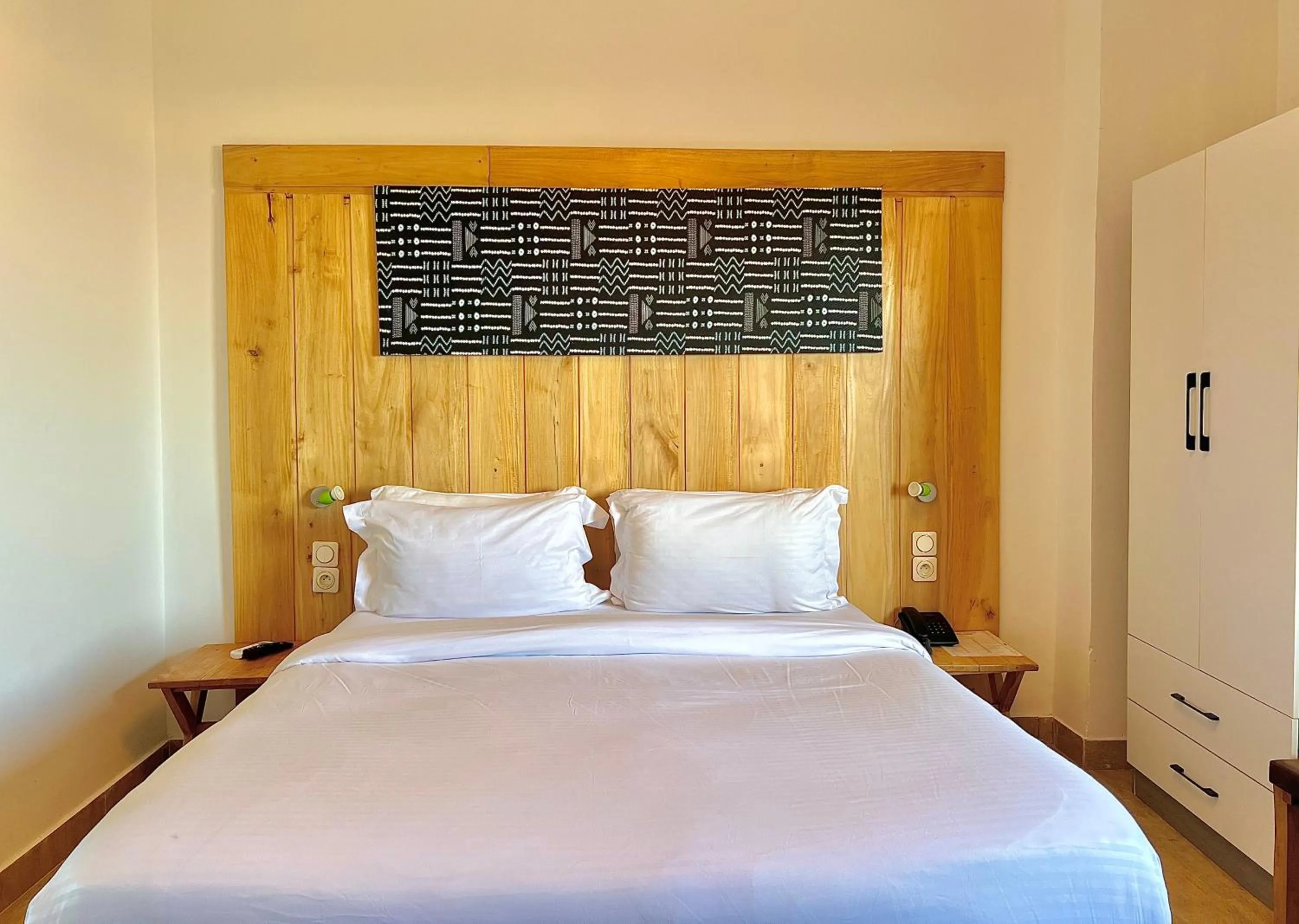 Photo of the whole room, Bed in Appart Hotel Les orchidees