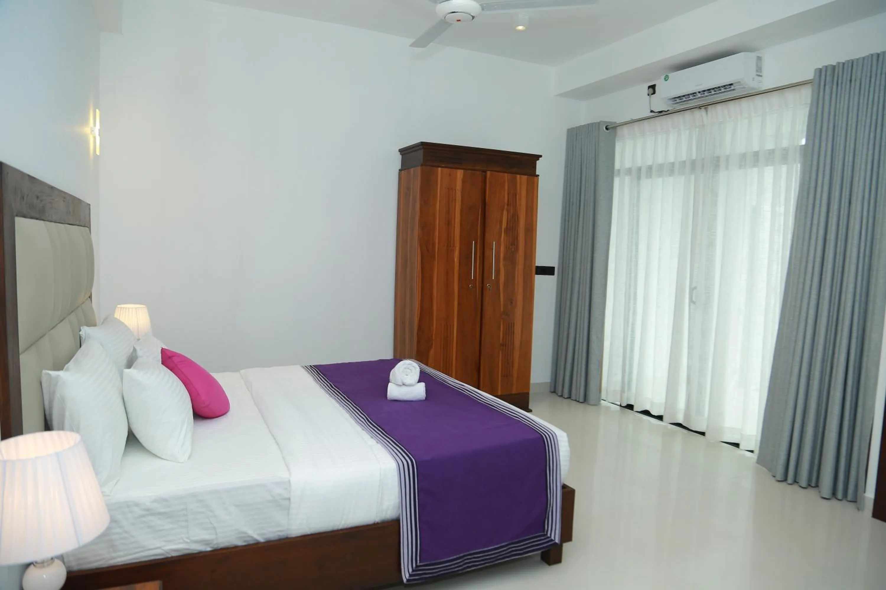 Bed in Mzion Hotel Weligama