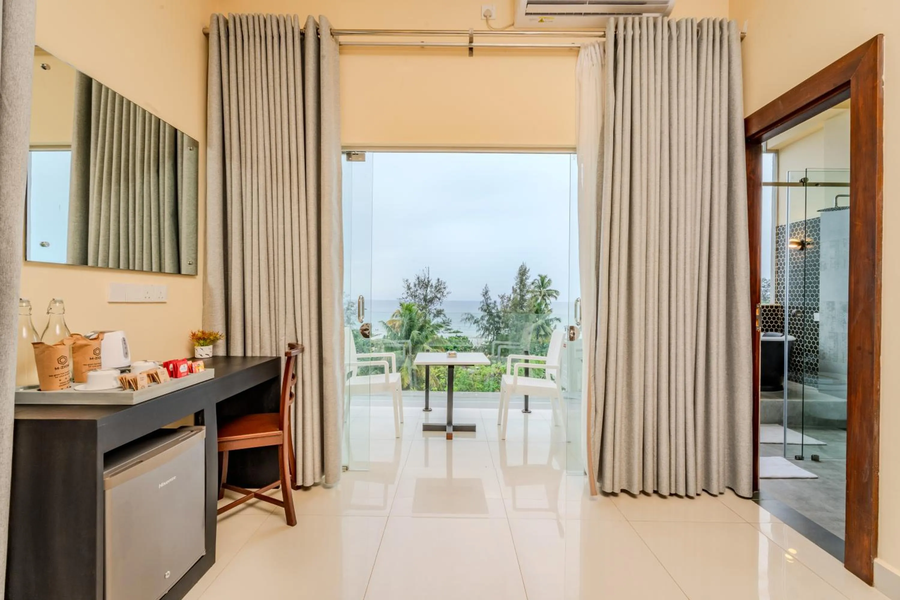 Sea view in Mzion Hotel Weligama