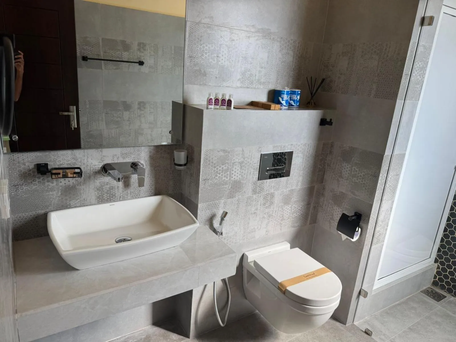 Bathroom in Mzion Hotel Weligama