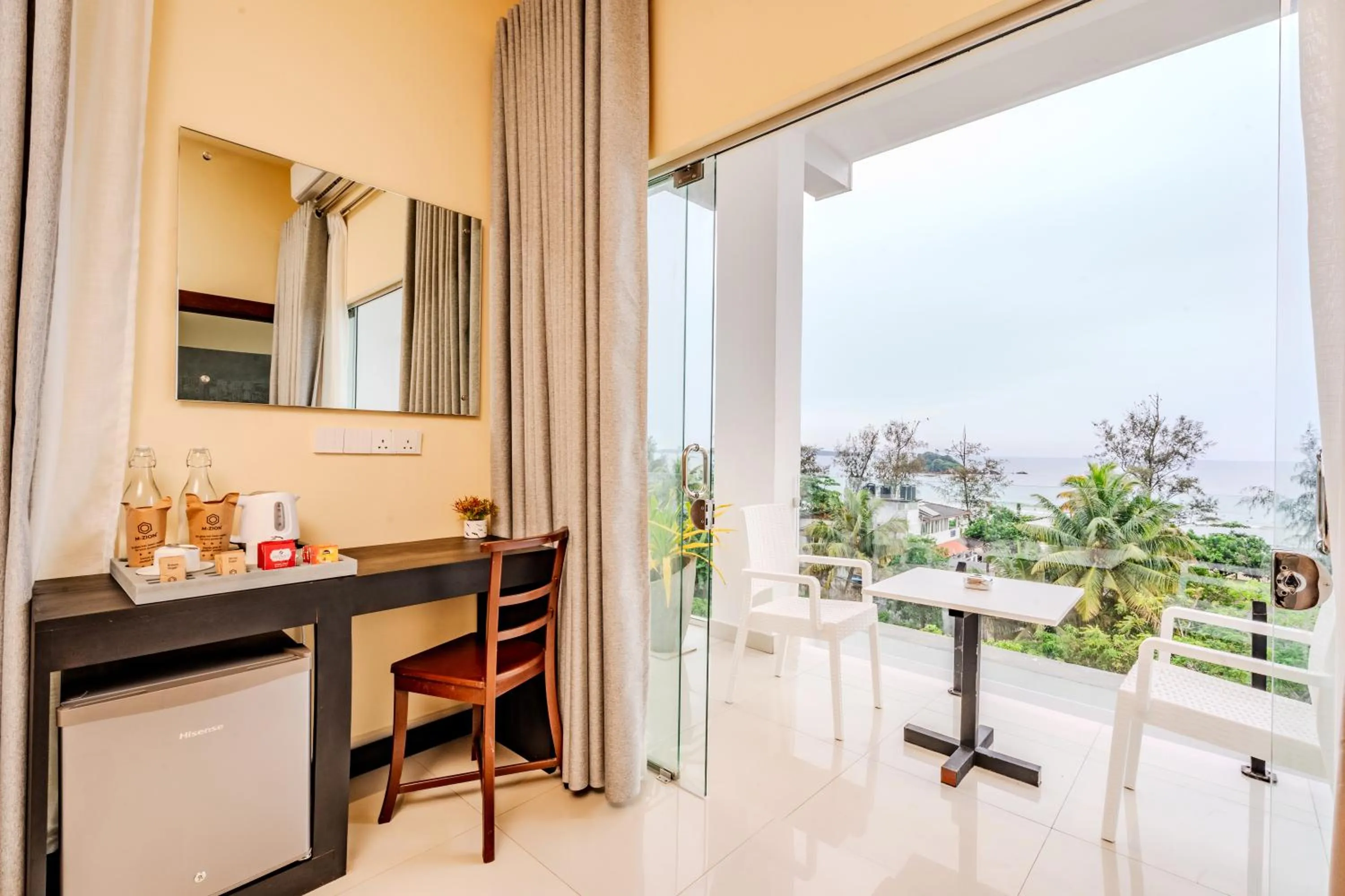 Sea view in Mzion Hotel Weligama