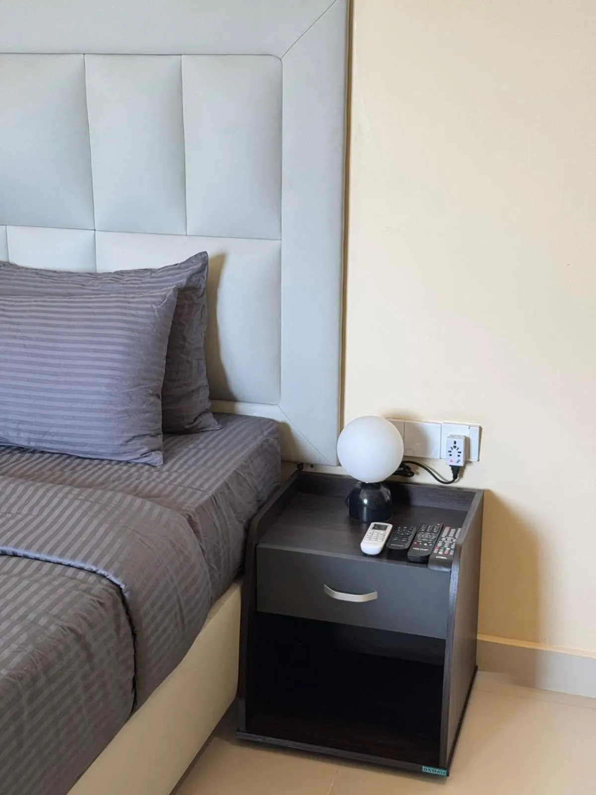 Bed in Mzion Hotel Weligama