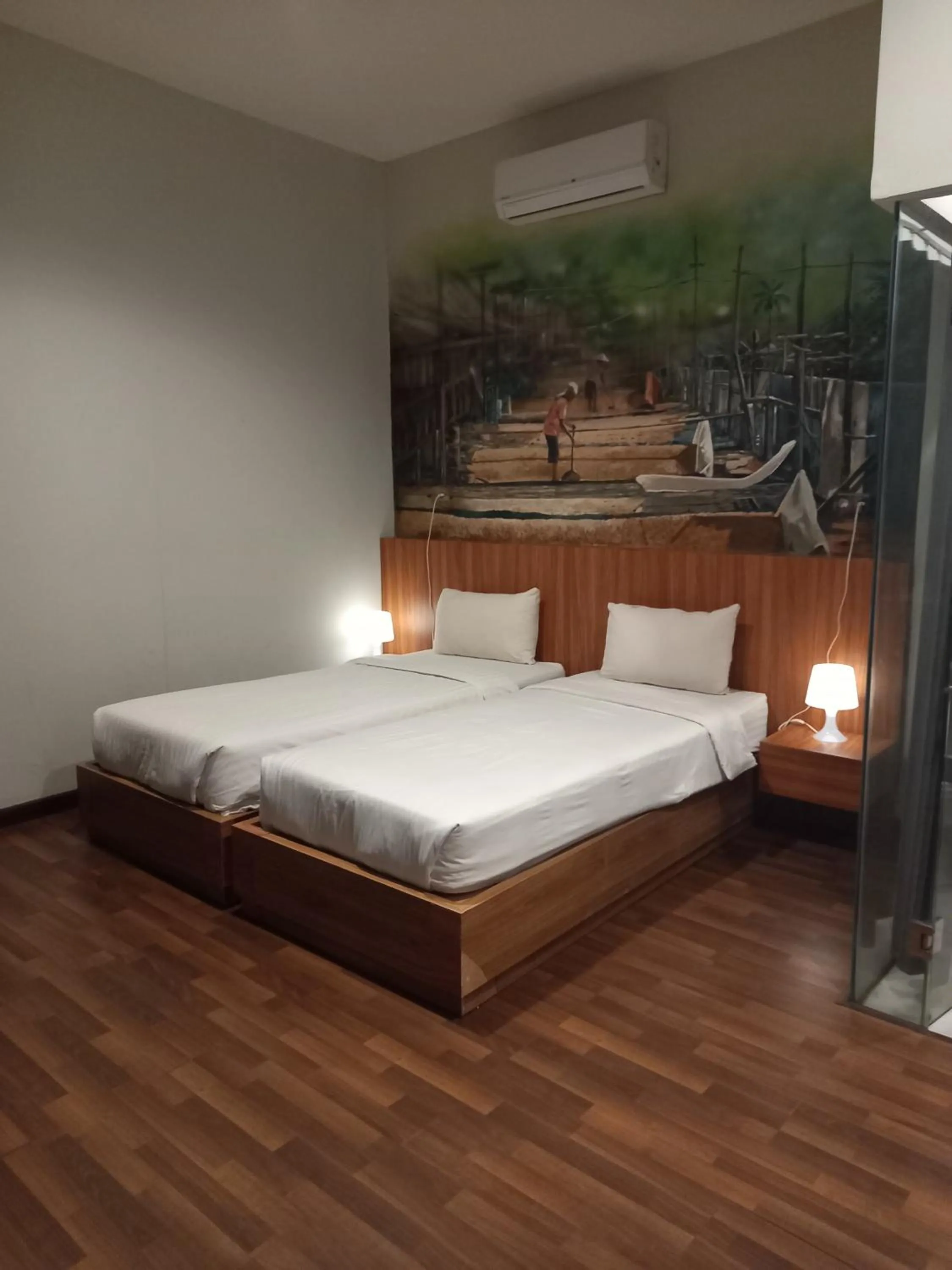 Deluxe Twin Room in Ladja Hotel Sintang