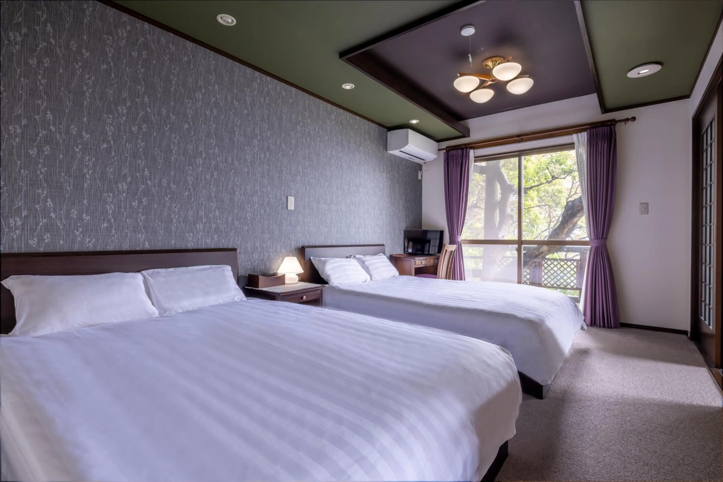 Bedroom, Bed in Chidorian