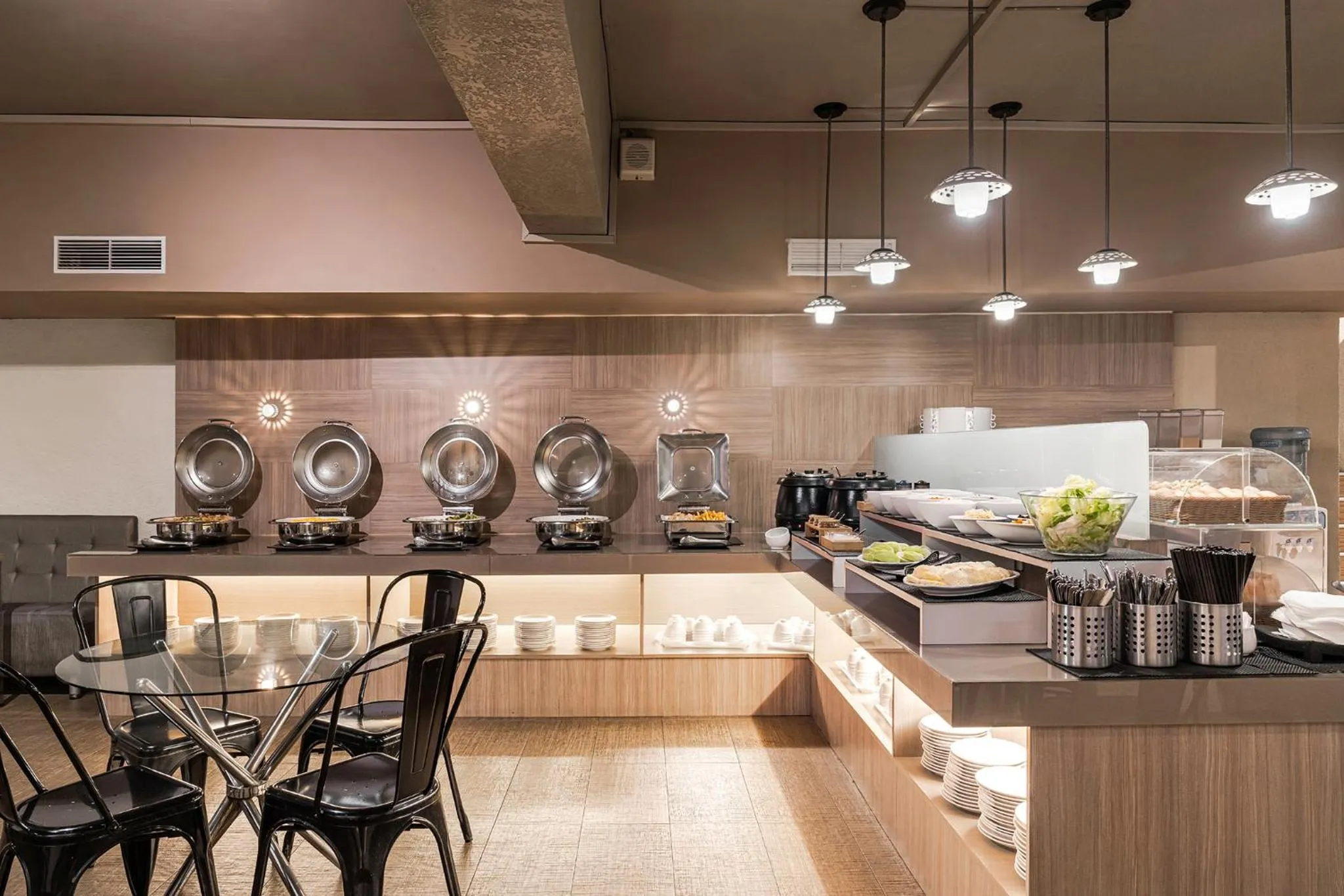 Restaurant/places to eat in The Riverside Hotel Hengchun