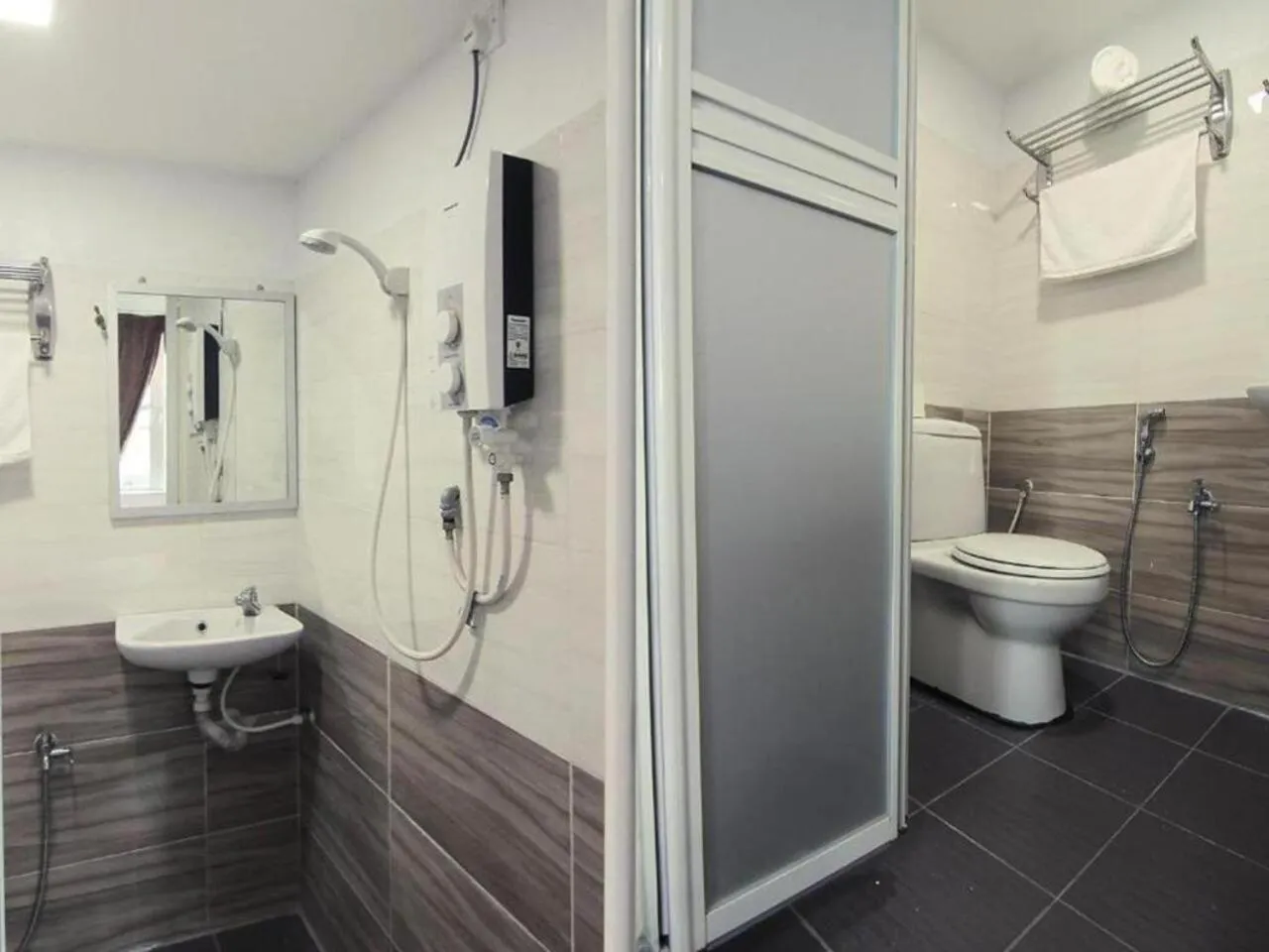 Shower in Room V by SECOM Jalan Megat