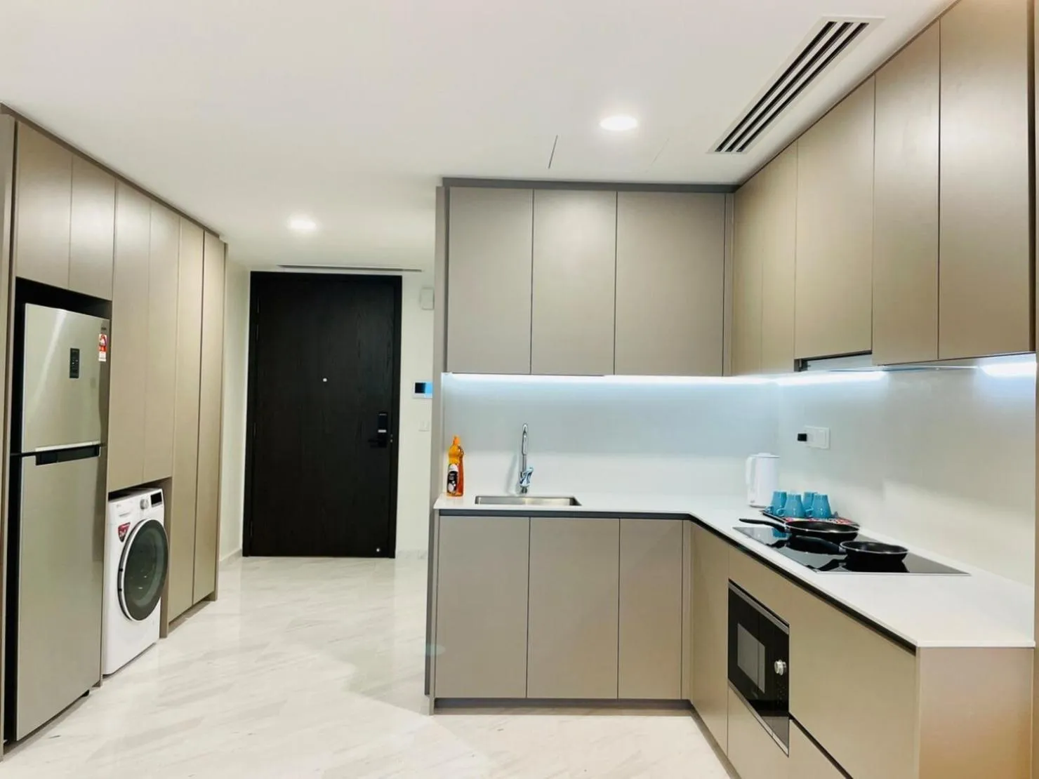Kitchen or kitchenette in Eaton Suites KLCC Kuala Lumpur