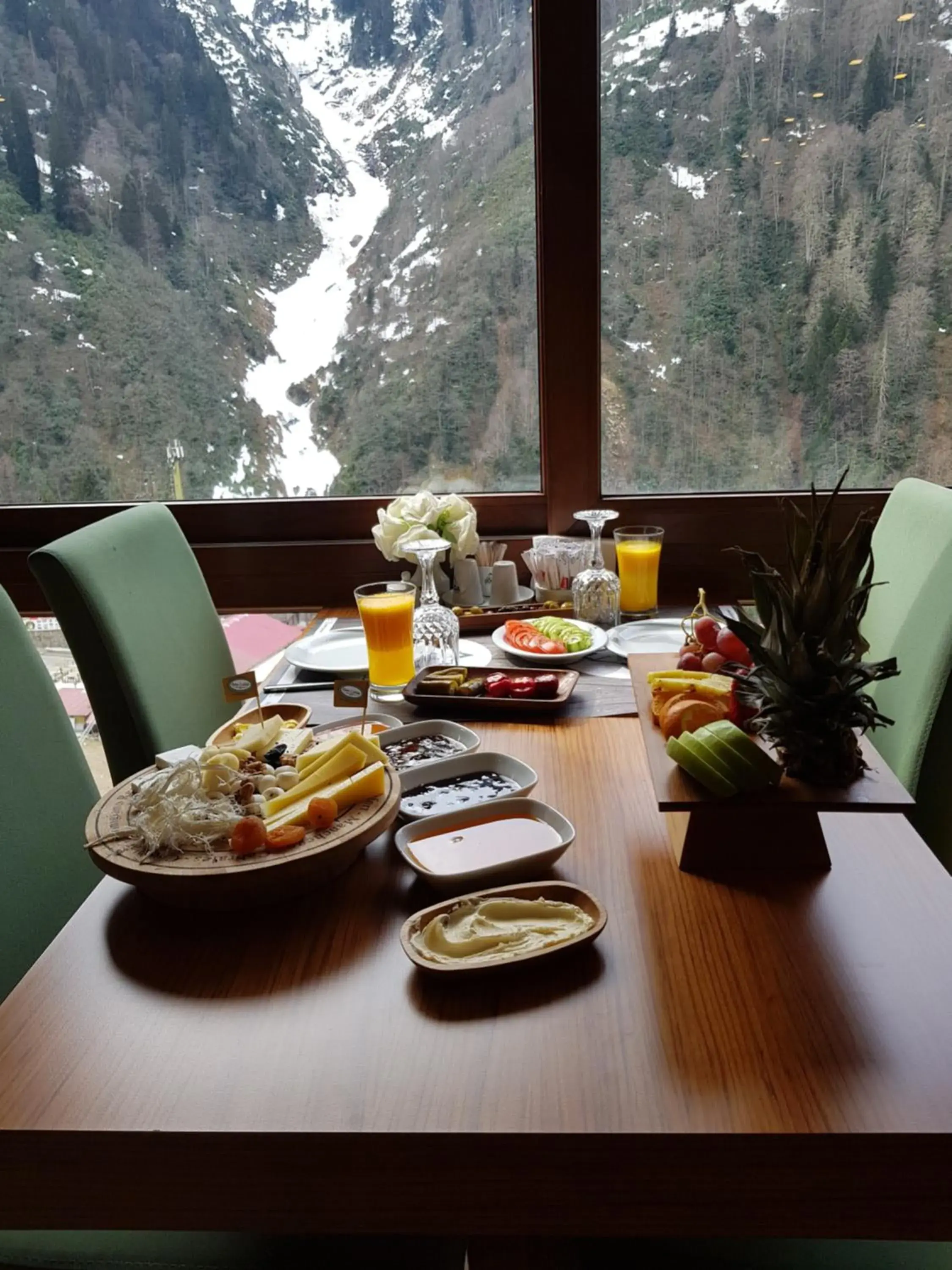 Breakfast in Ayder Doga Resort Breakfast in Ayder Doga Resort