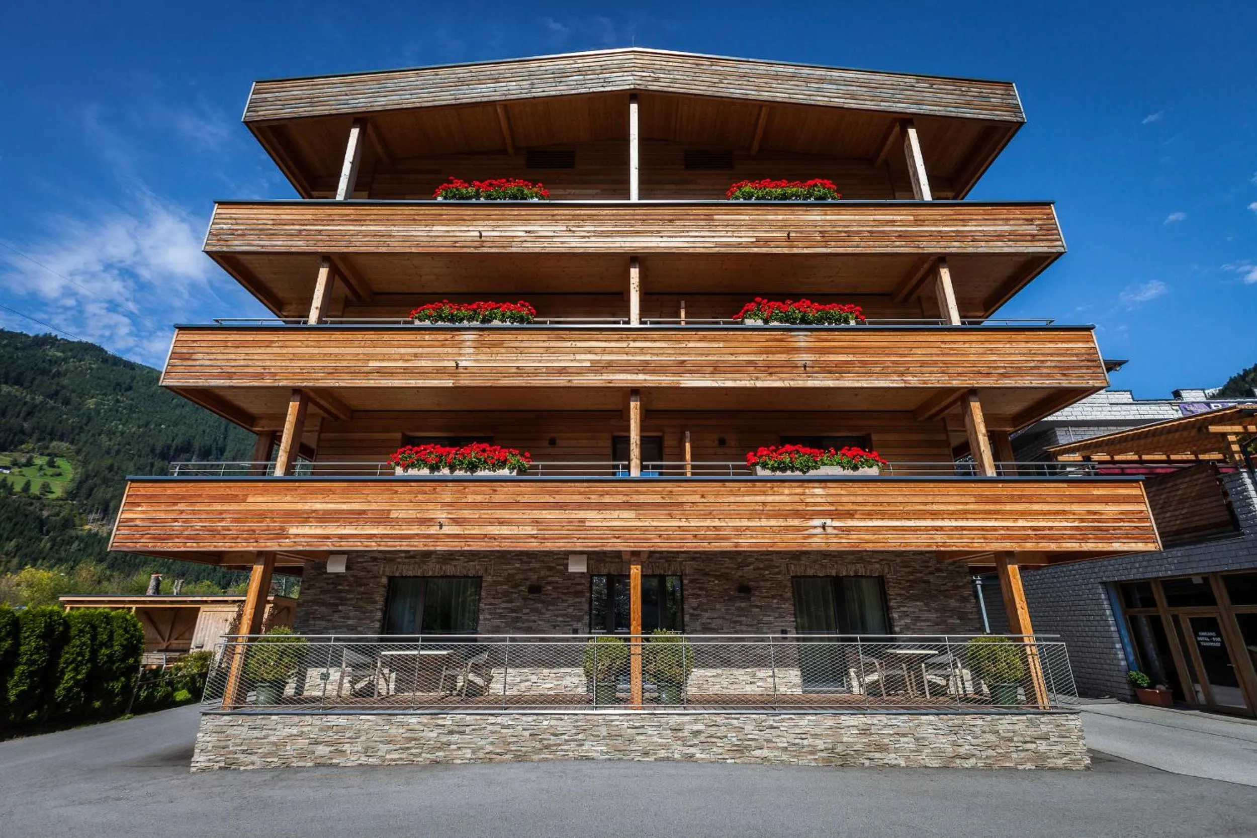 Facade/entrance in Aktivhotel Tuxerhof