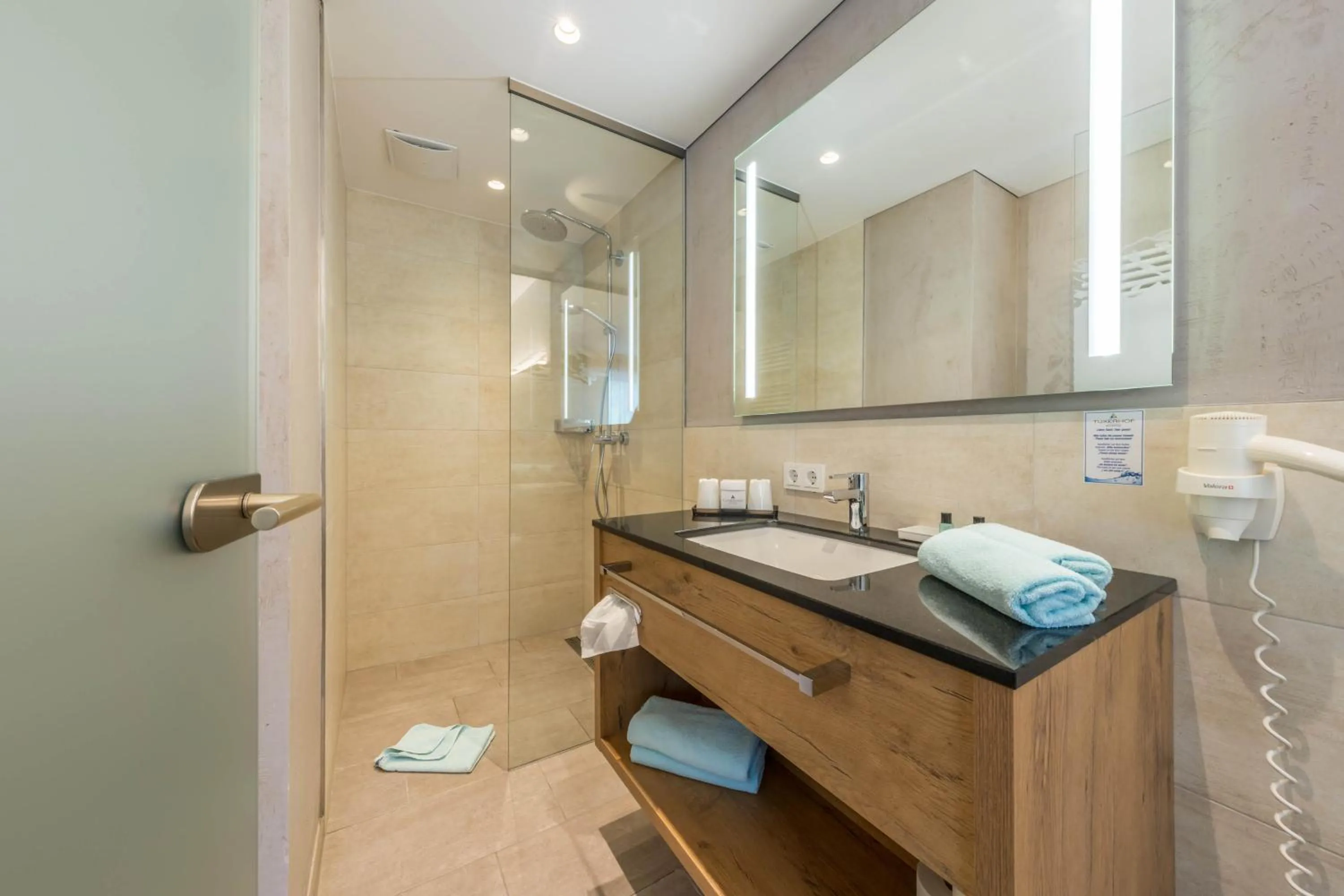 Bathroom in Aktivhotel Tuxerhof