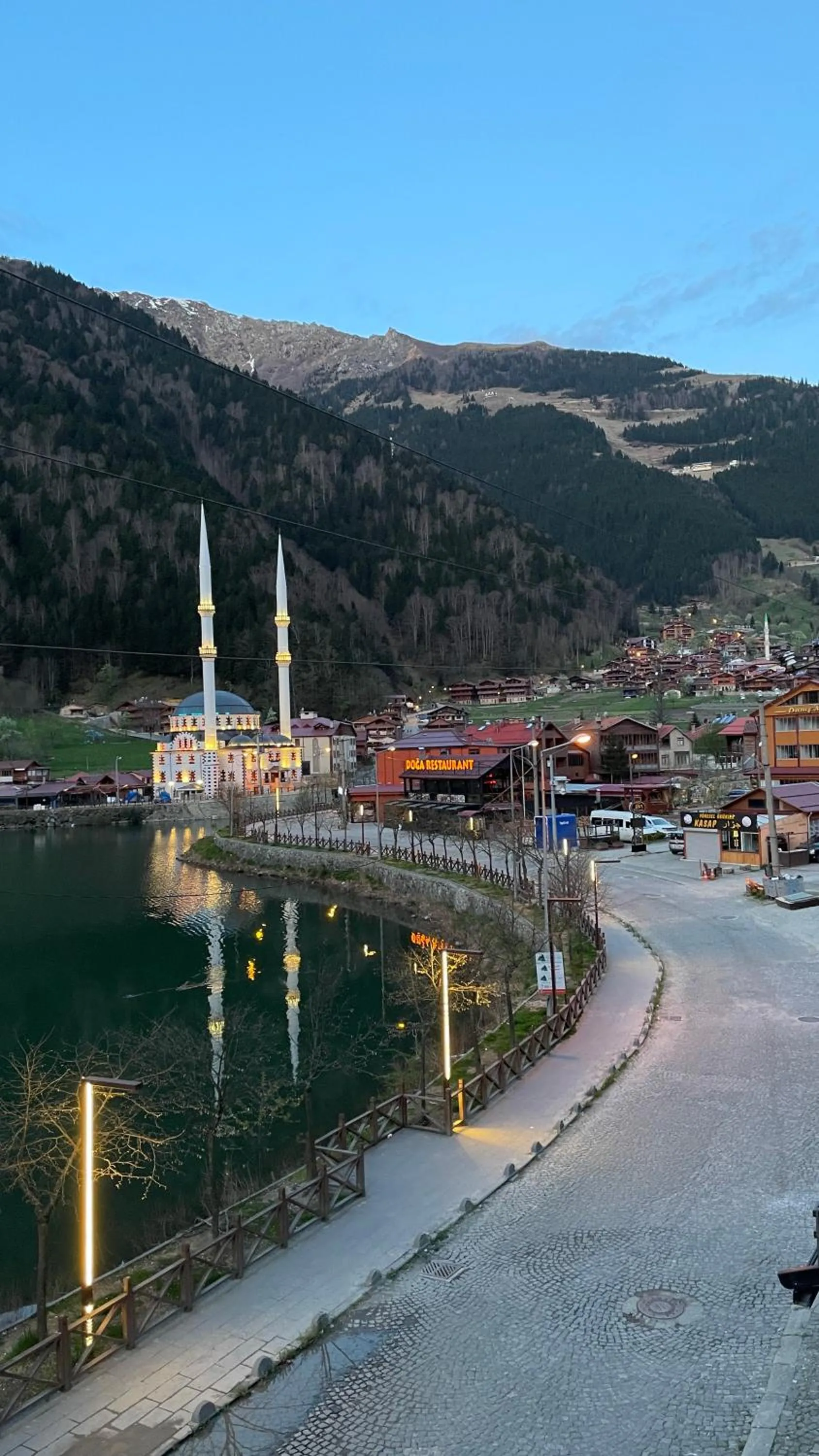 Lake view in Dunya Residence