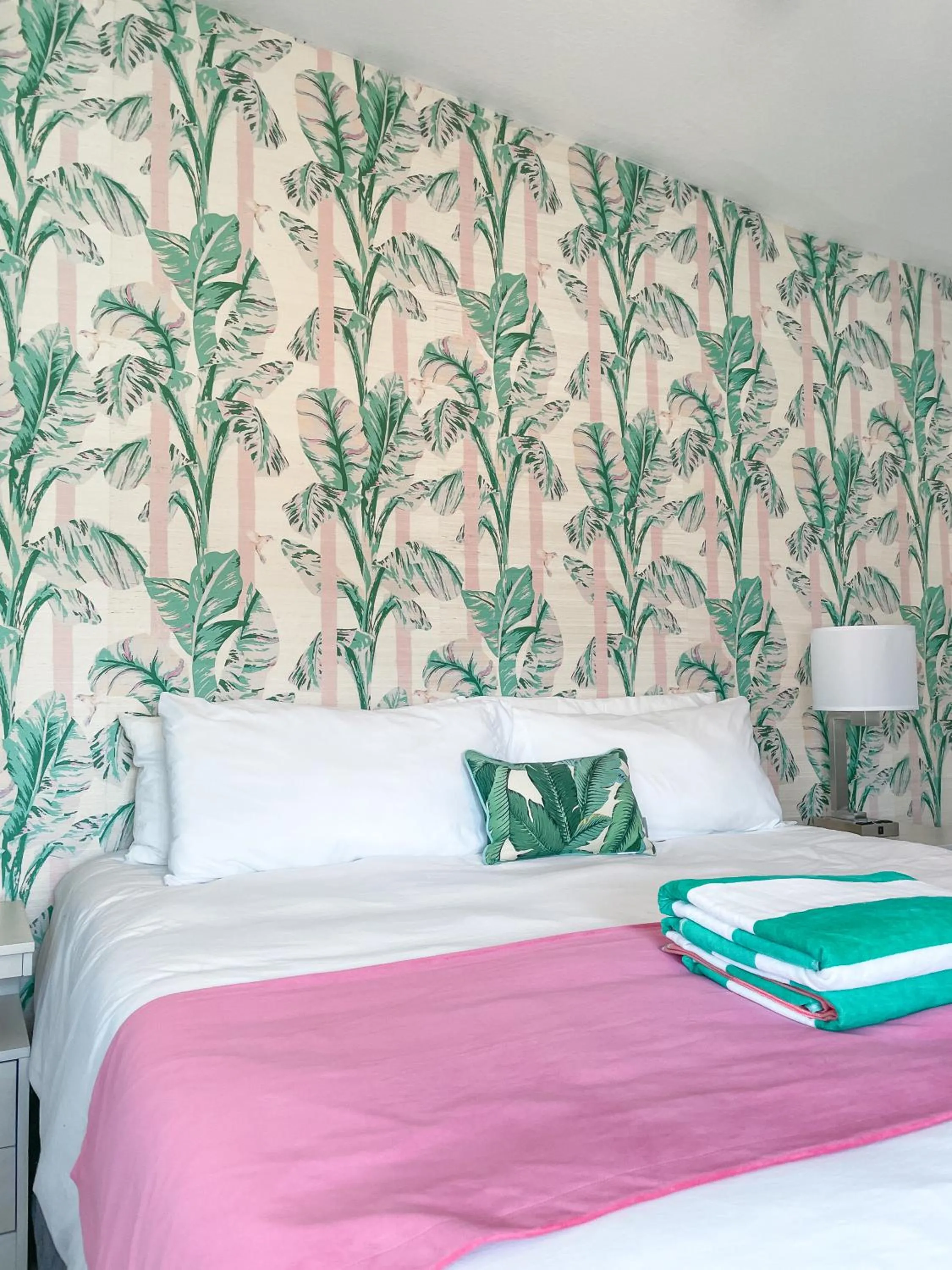 Bed in The Pearl Cabana Club