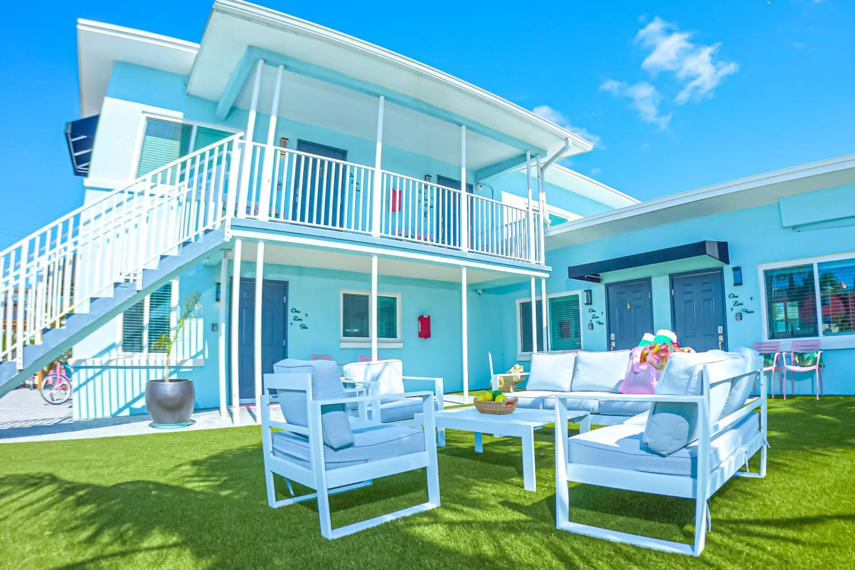 The Pearl Cabana Club
