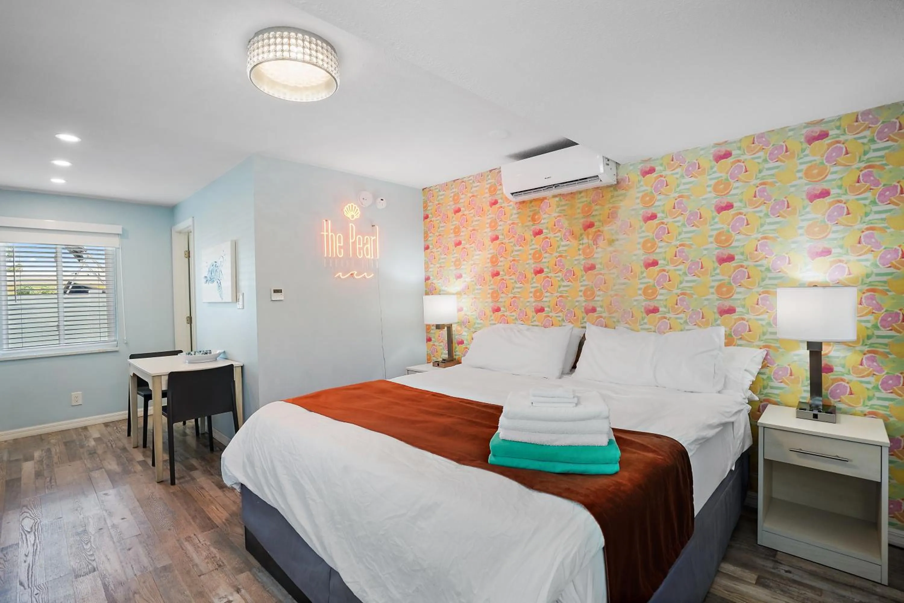 Bed in The Pearl Cabana Club