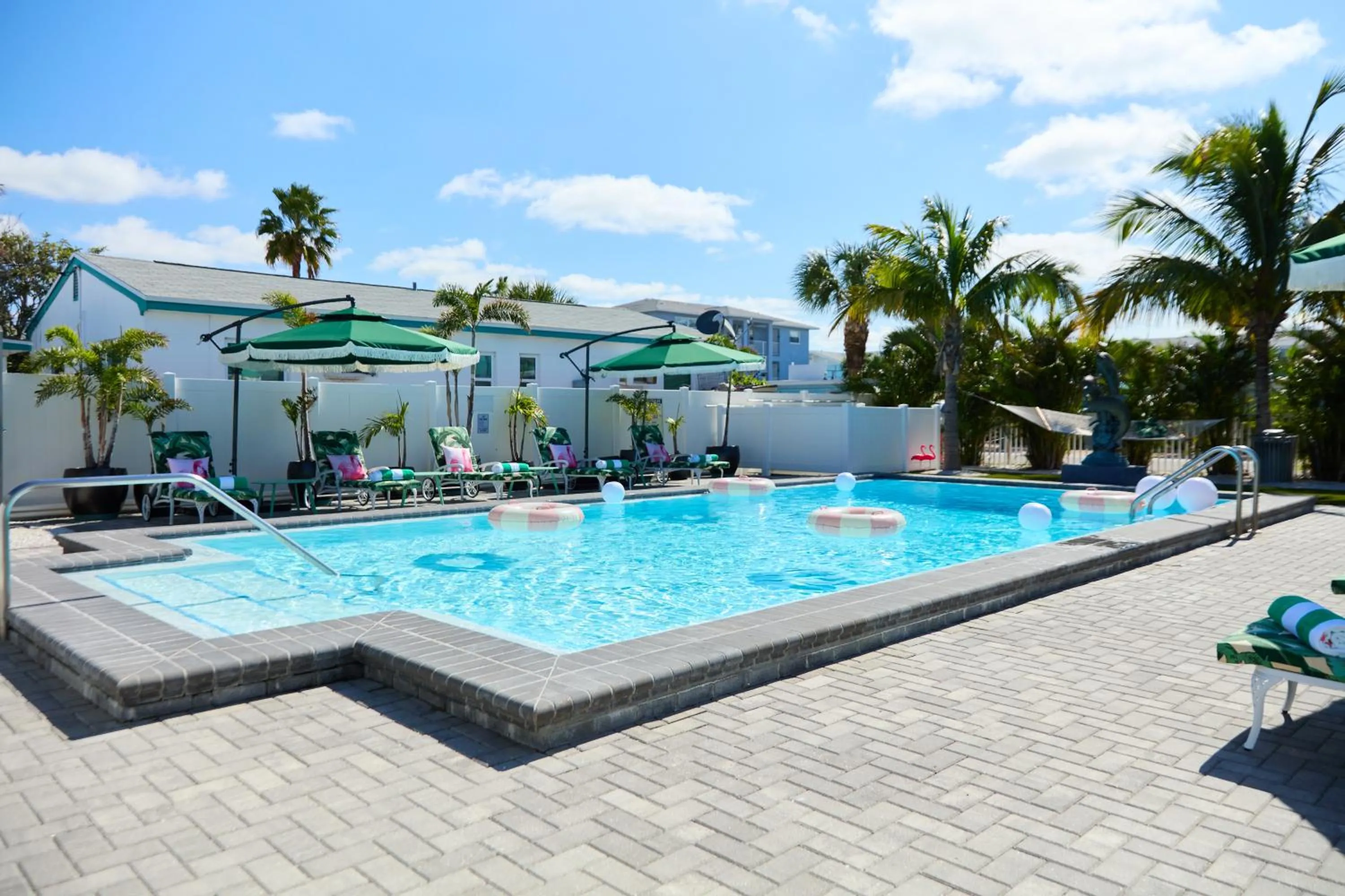 The Pearl Cabana Club