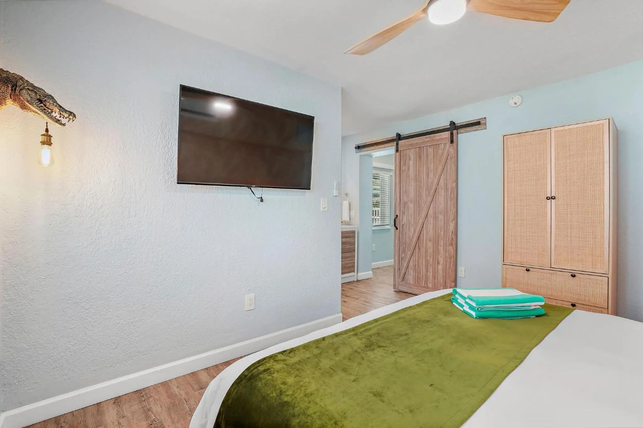 Bed in The Pearl Cabana Club