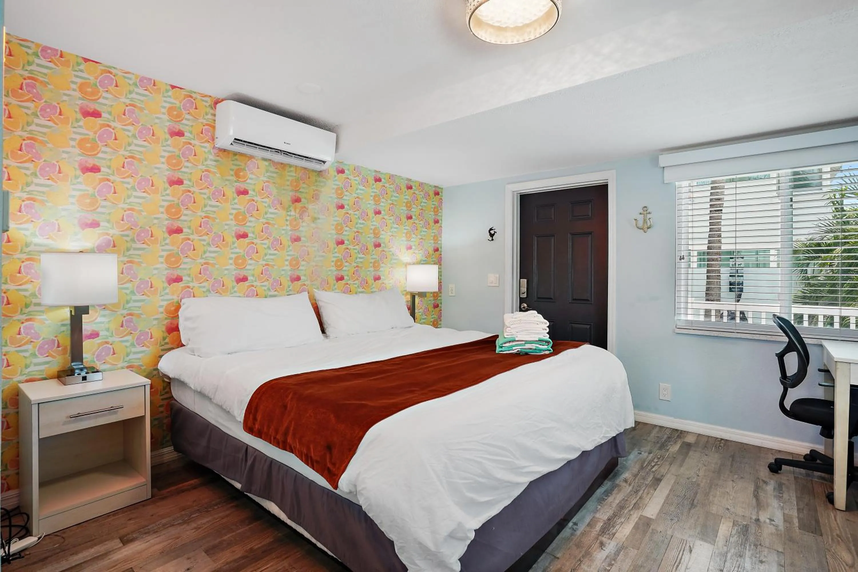 Bed in The Pearl Cabana Club