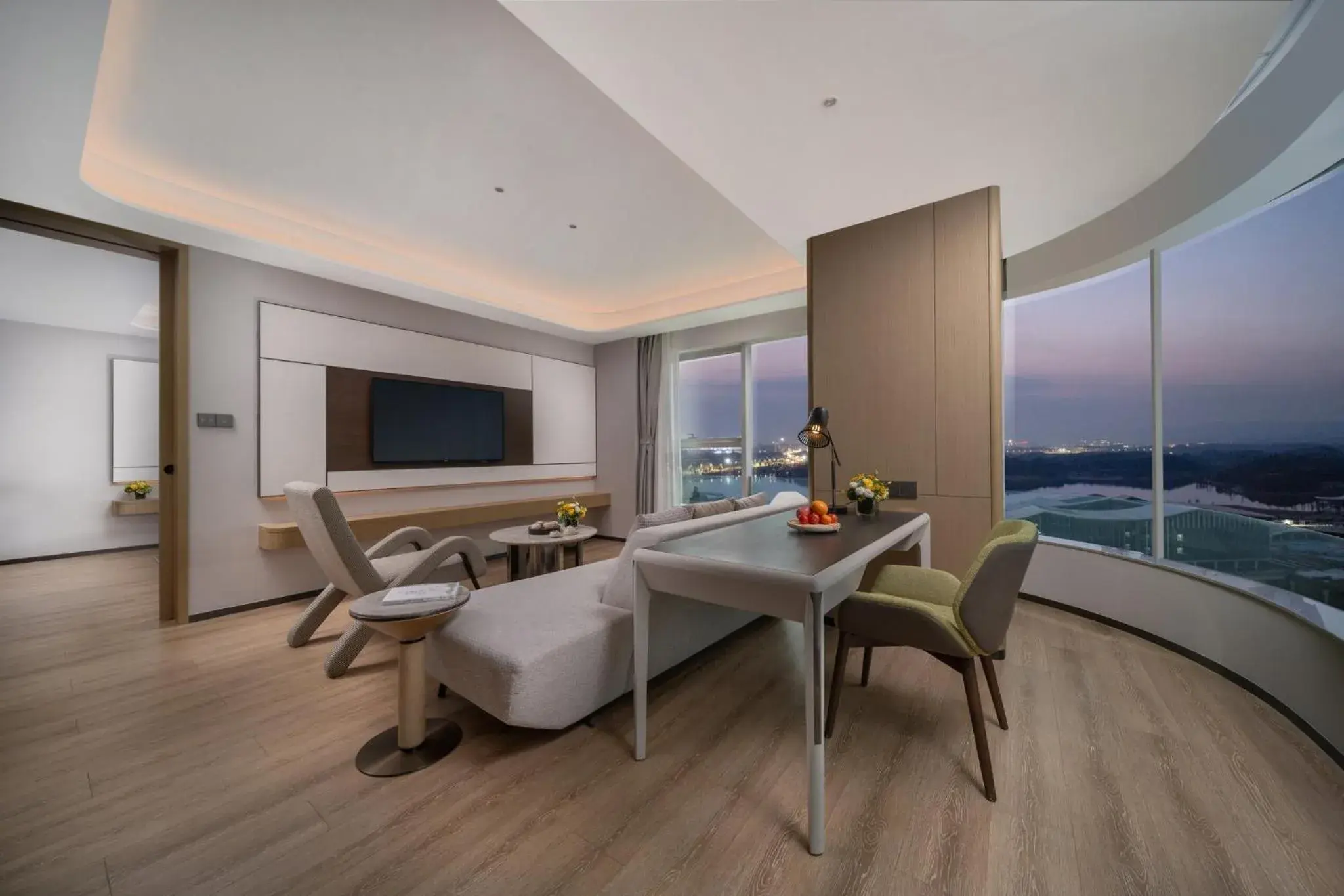 One-Bedroom Suite in Holiday Inn Chengdu East, an IHG Hotel One-Bedroom Suite in Holiday Inn Chengdu East, an IHG Hotel