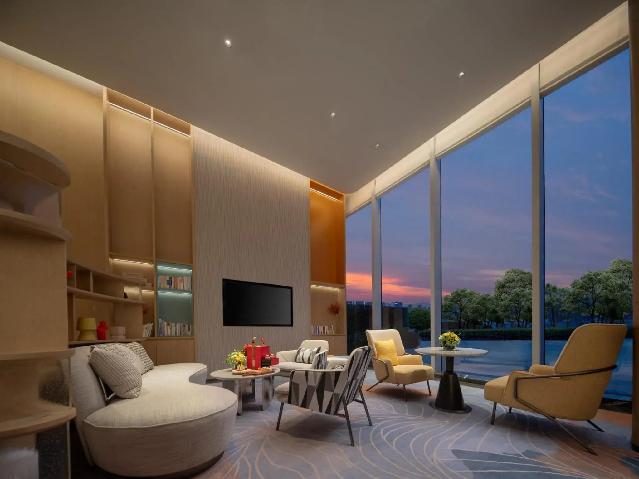 Lounge or bar in Holiday Inn Chengdu East by IHG Lounge or bar in Holiday Inn Chengdu East by IHG