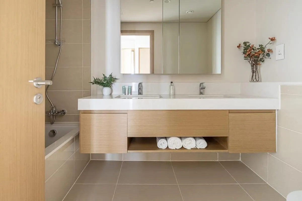 Frank Porter - Harbour Gate