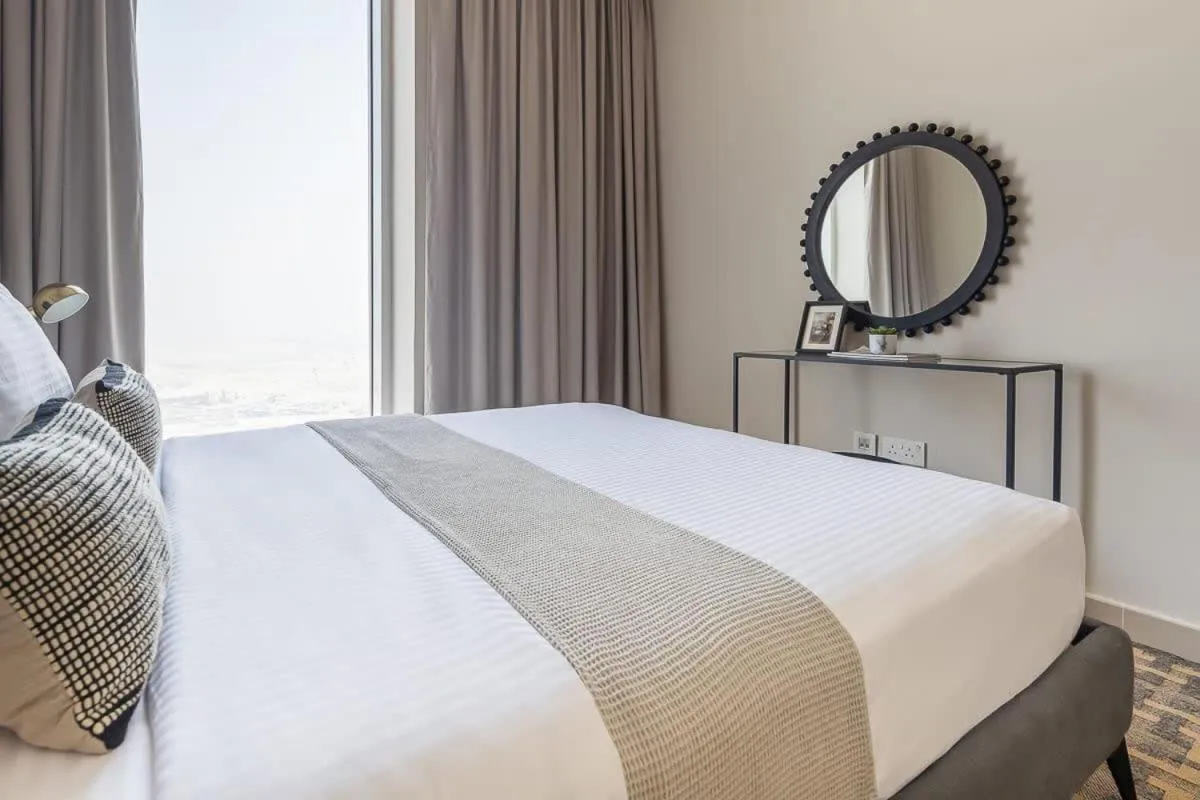 Frank Porter - Harbour Gate