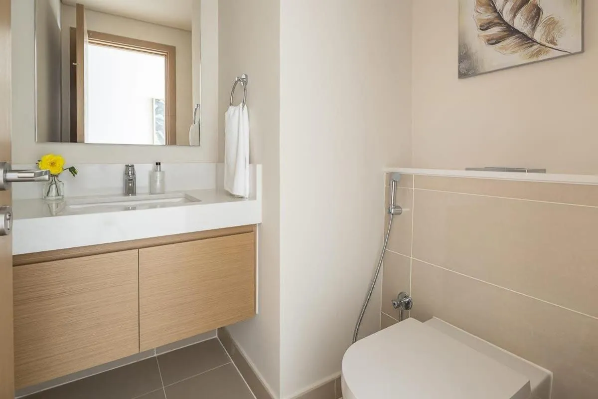 Frank Porter - Harbour Gate