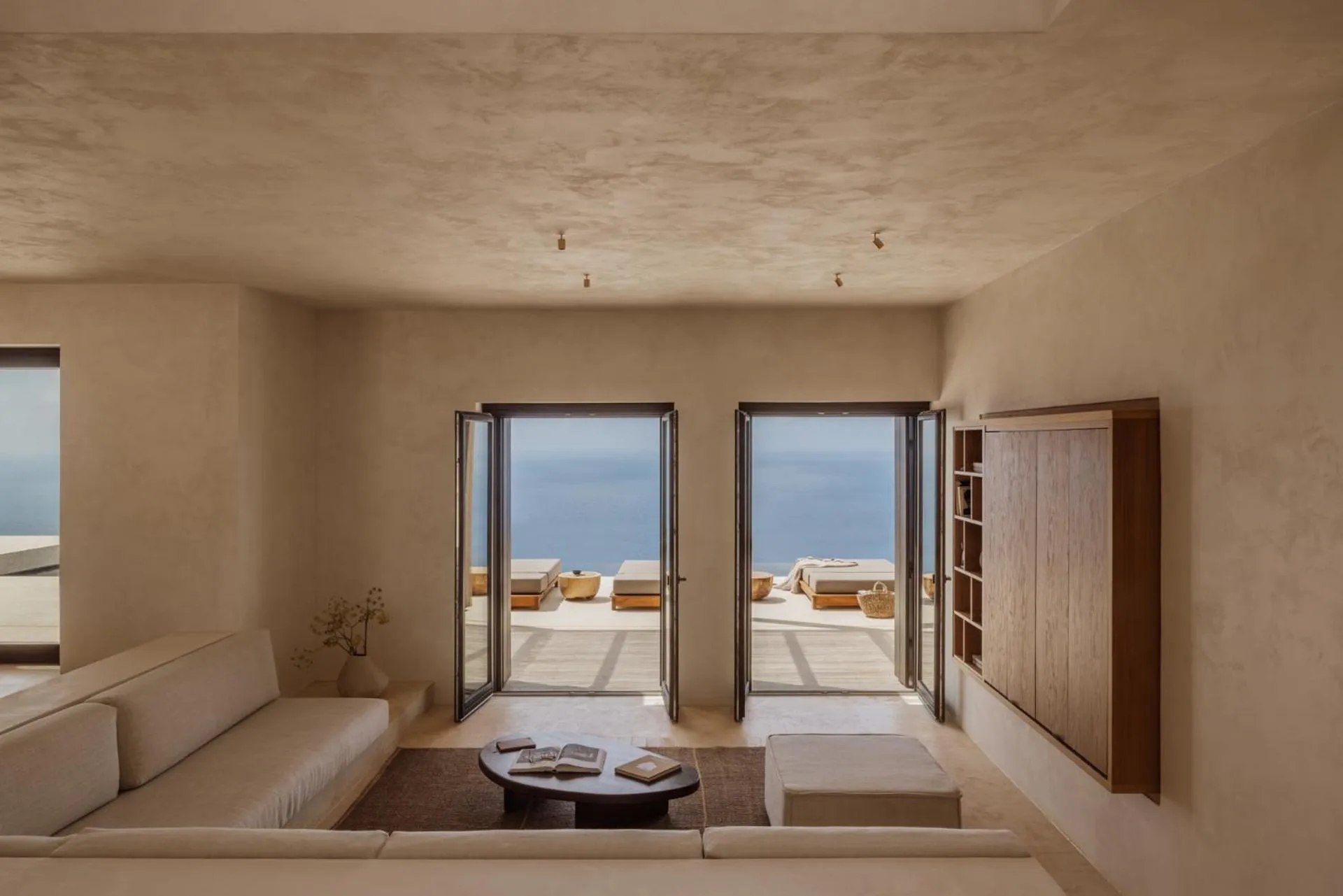 Living room in Gundari