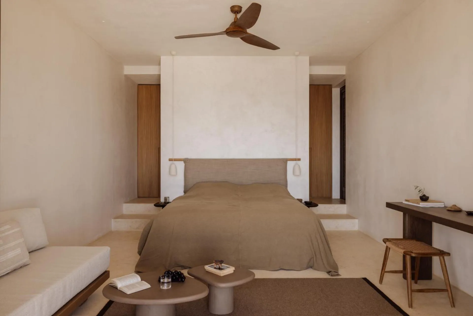 Bedroom, Bed in Gundari