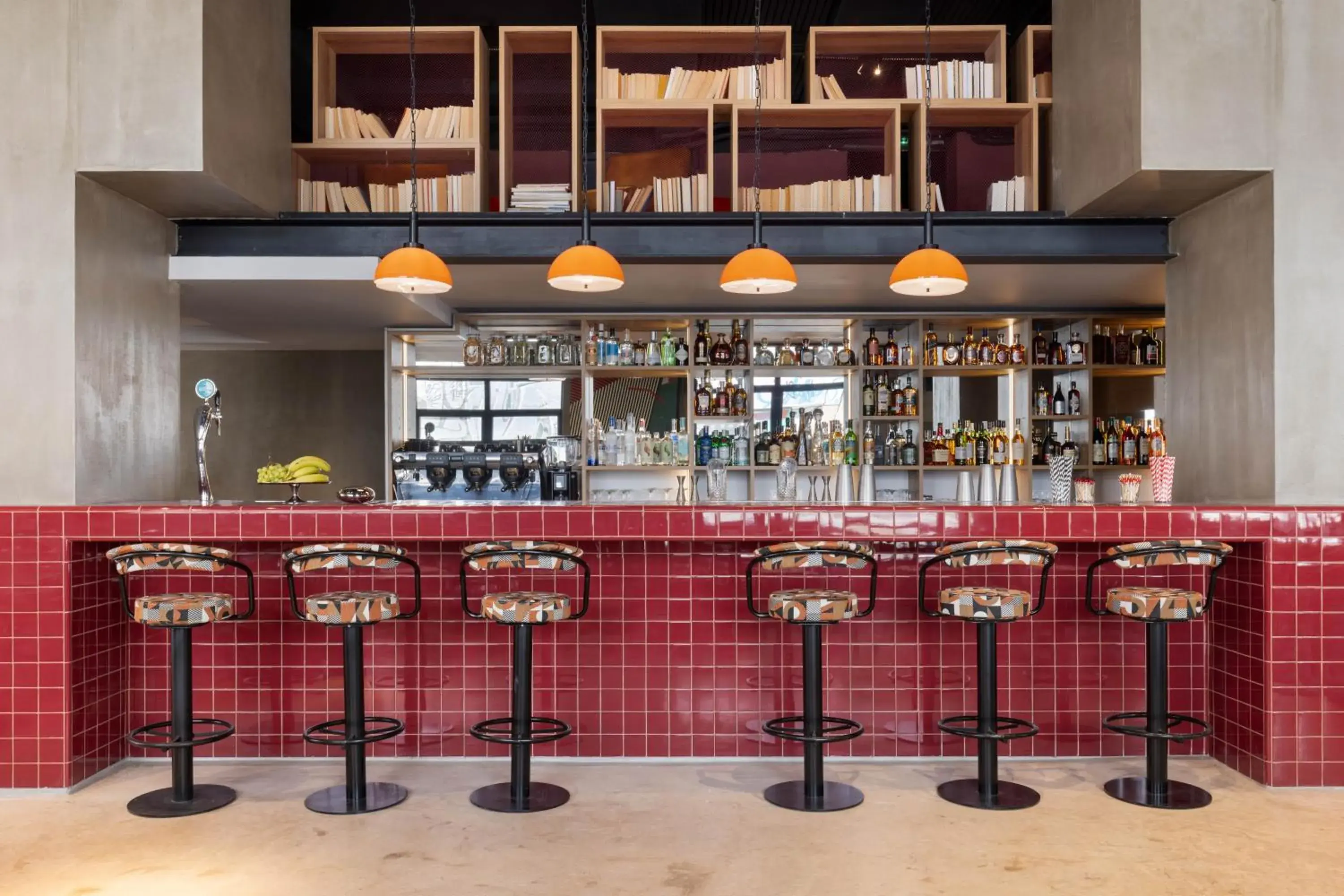 Lounge or bar in Okupa Lounge or bar in Okupa