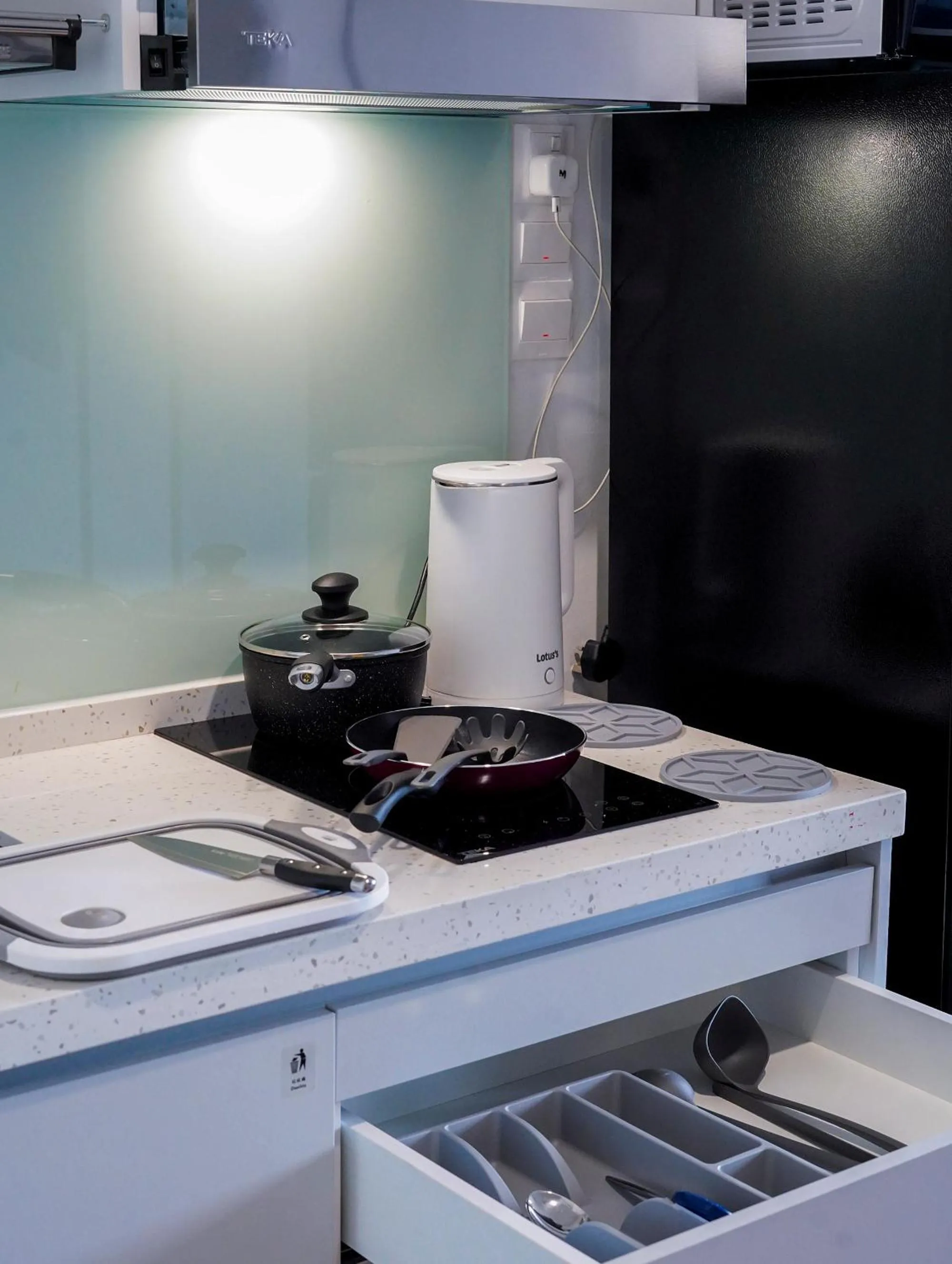 Sky Pool Suites KL Sentral - Riveria City