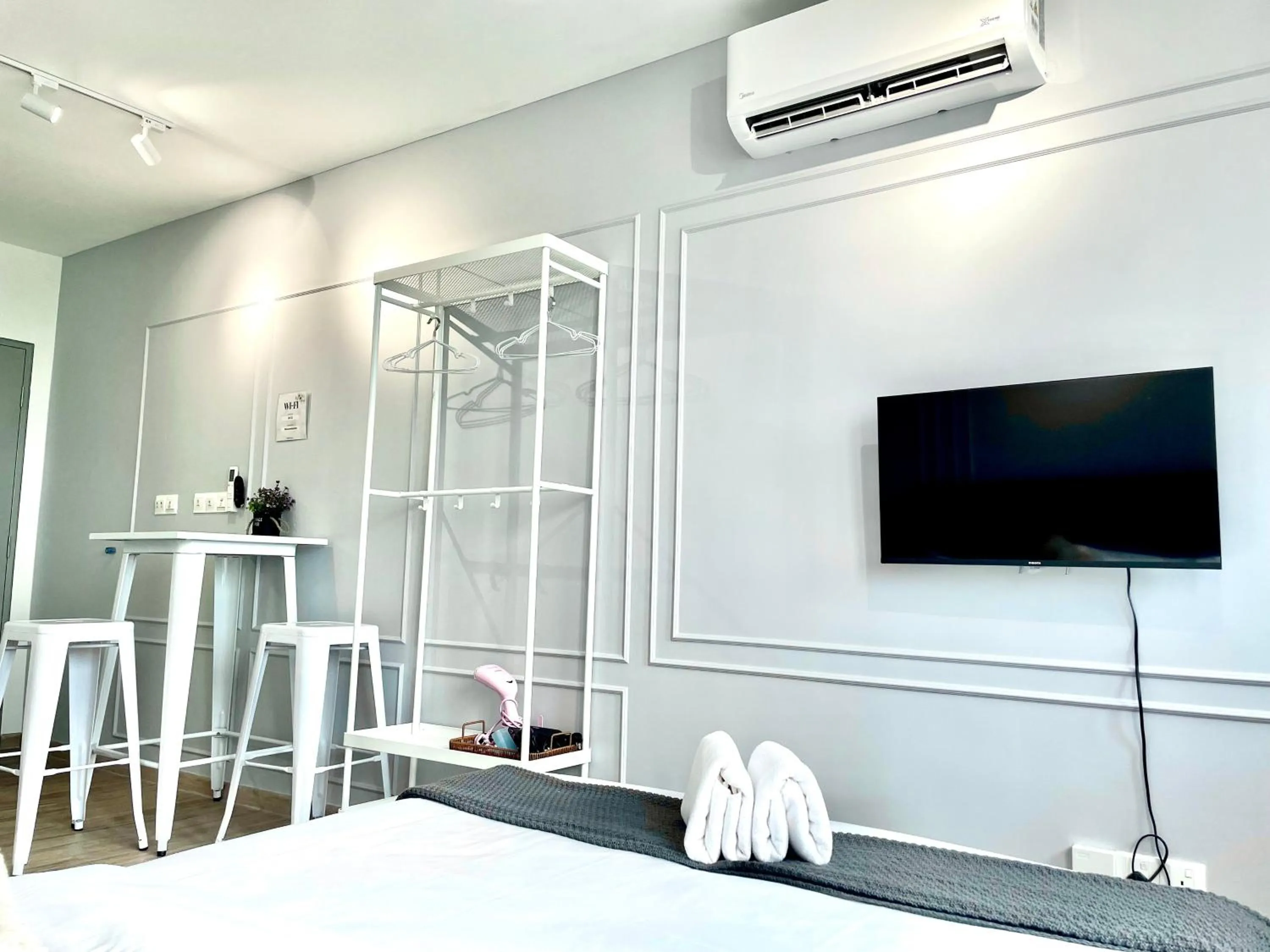 Bed in Sky Pool Suites KL Sentral - Riveria City