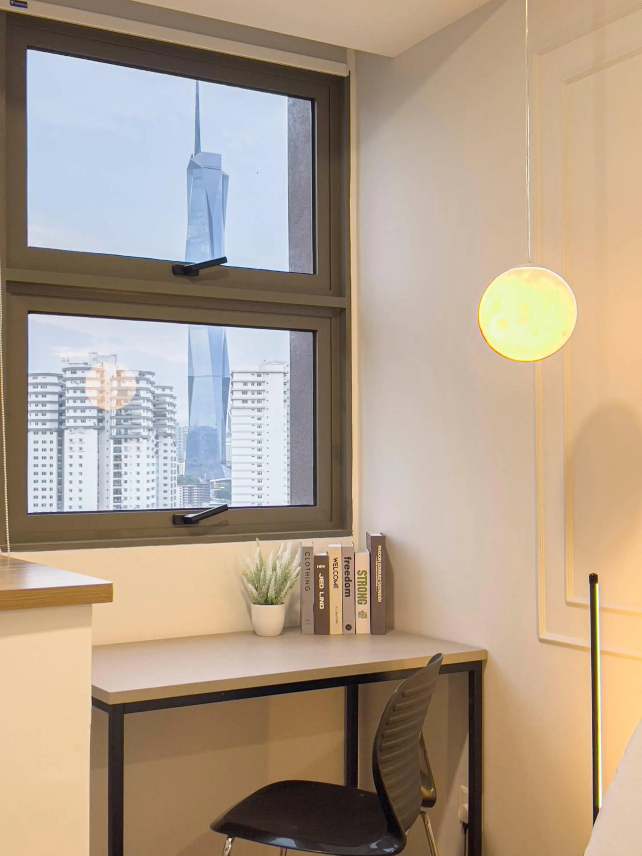 Sky Pool Suites KL Sentral - Riveria City