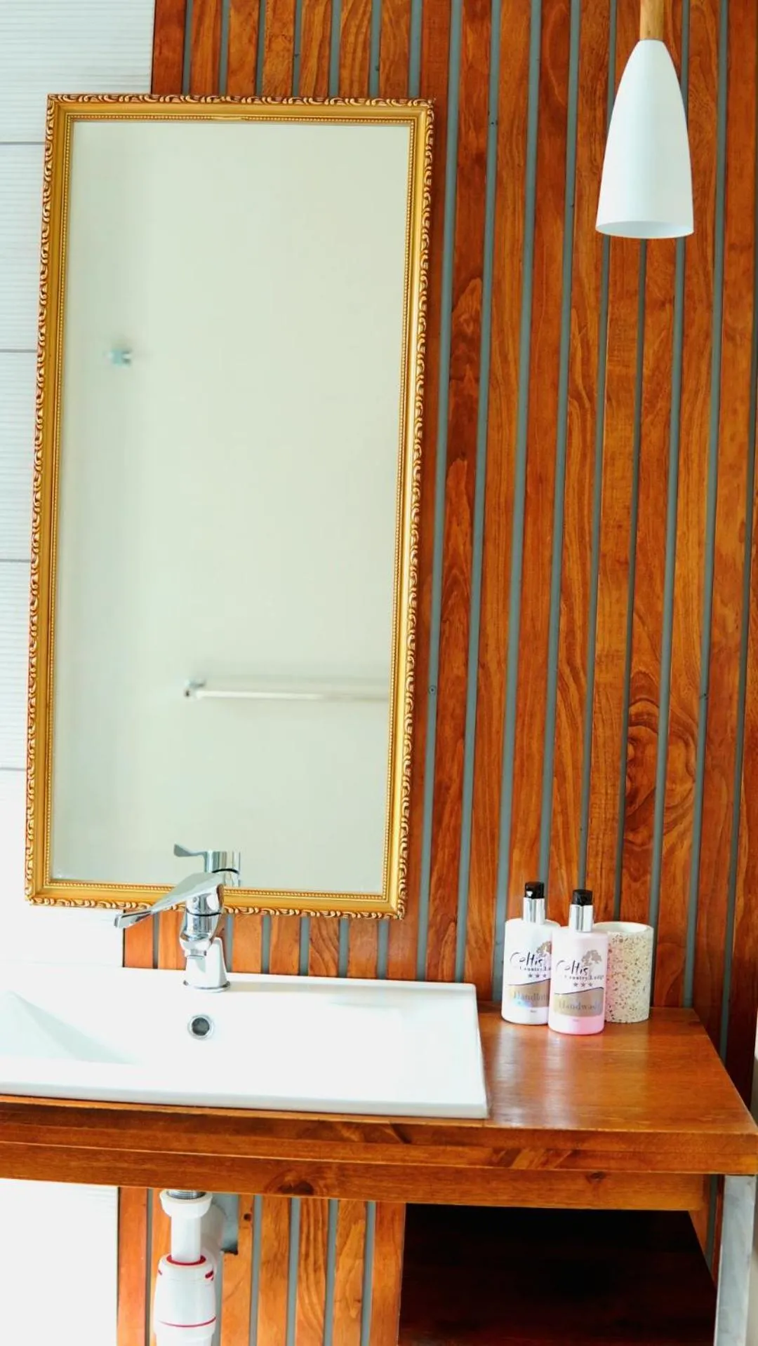 Bathroom in Celtis Country Lodge & Restaurant