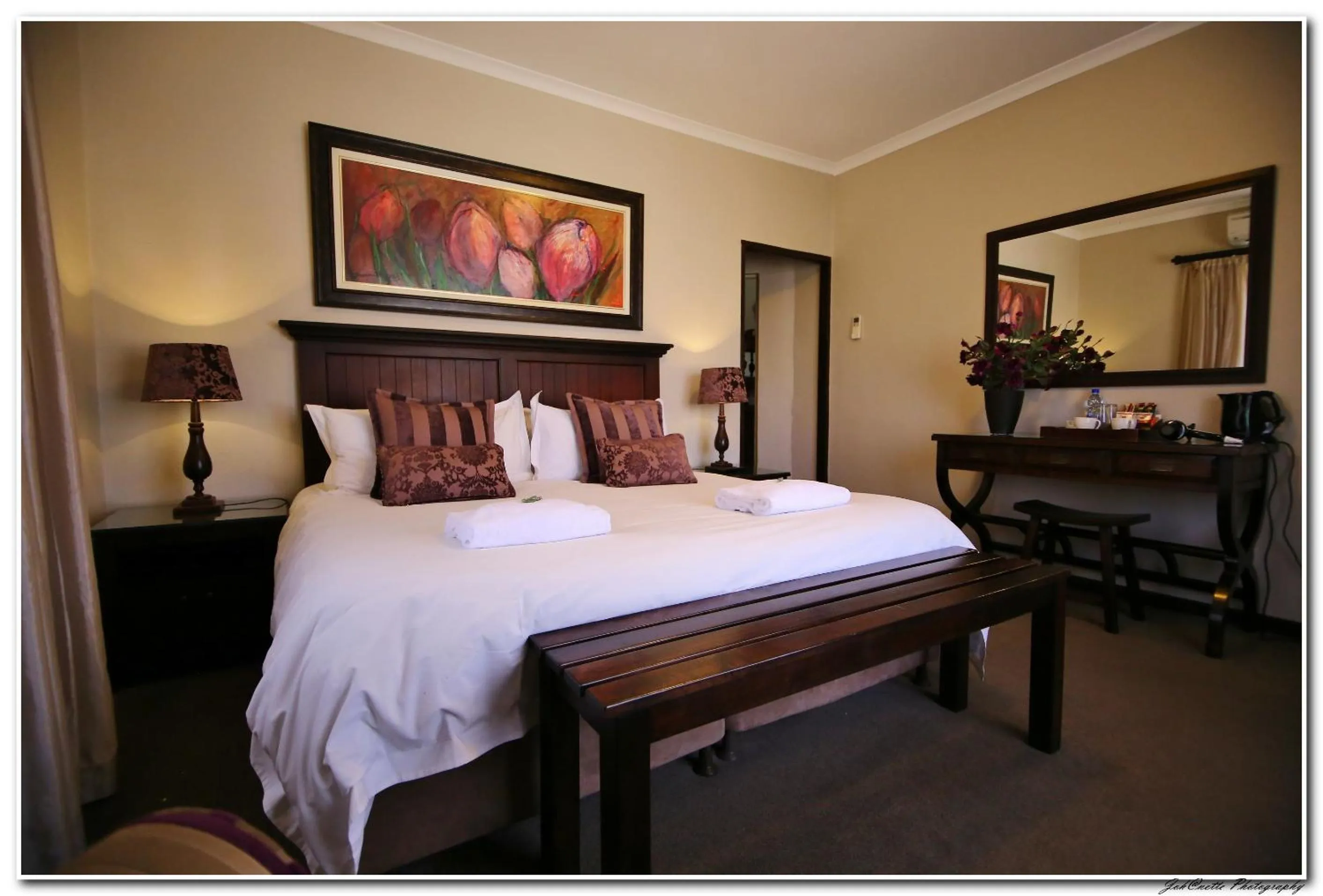 Bed in Celtis Country Lodge & Restaurant