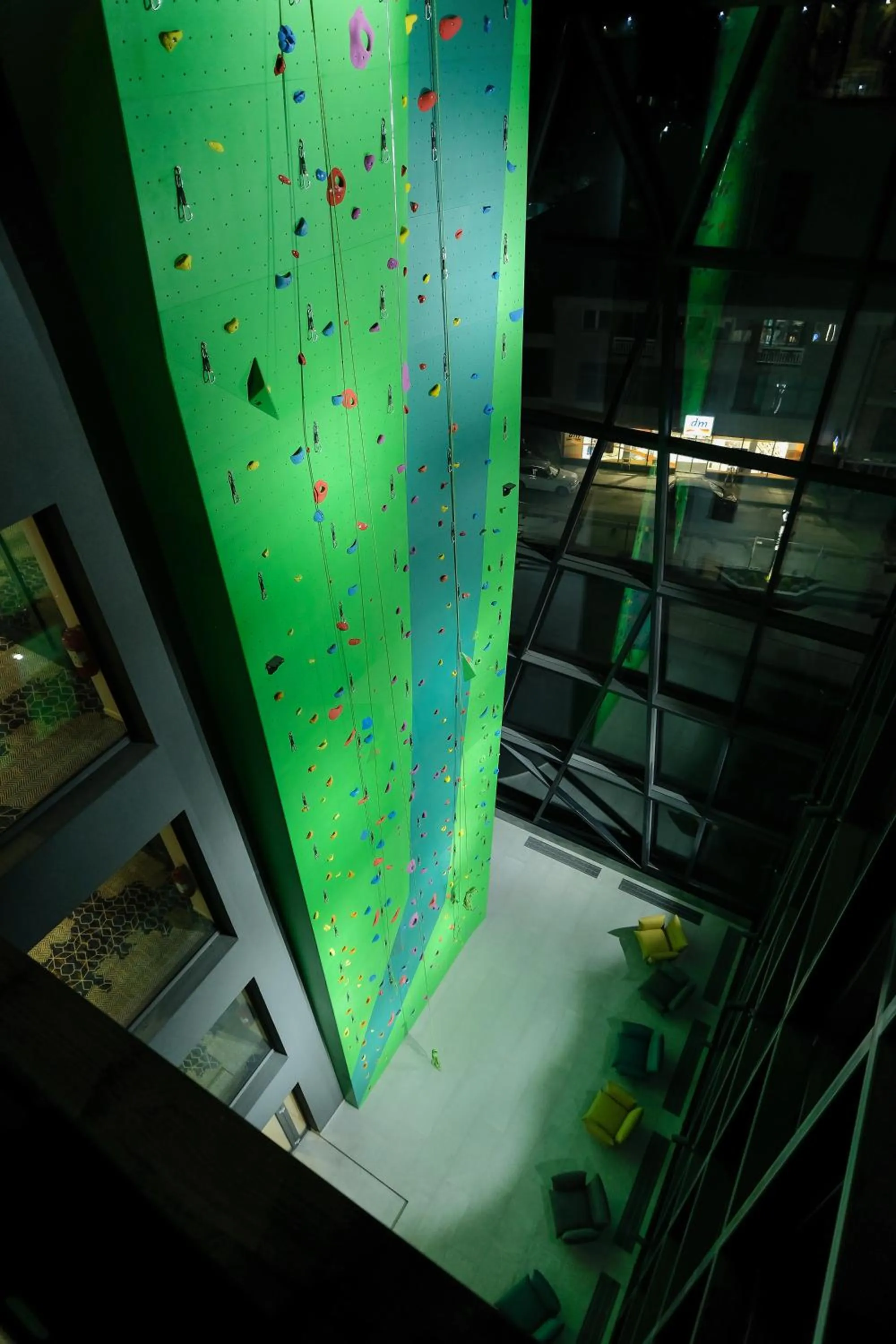 Entertainment in Hotel Vema