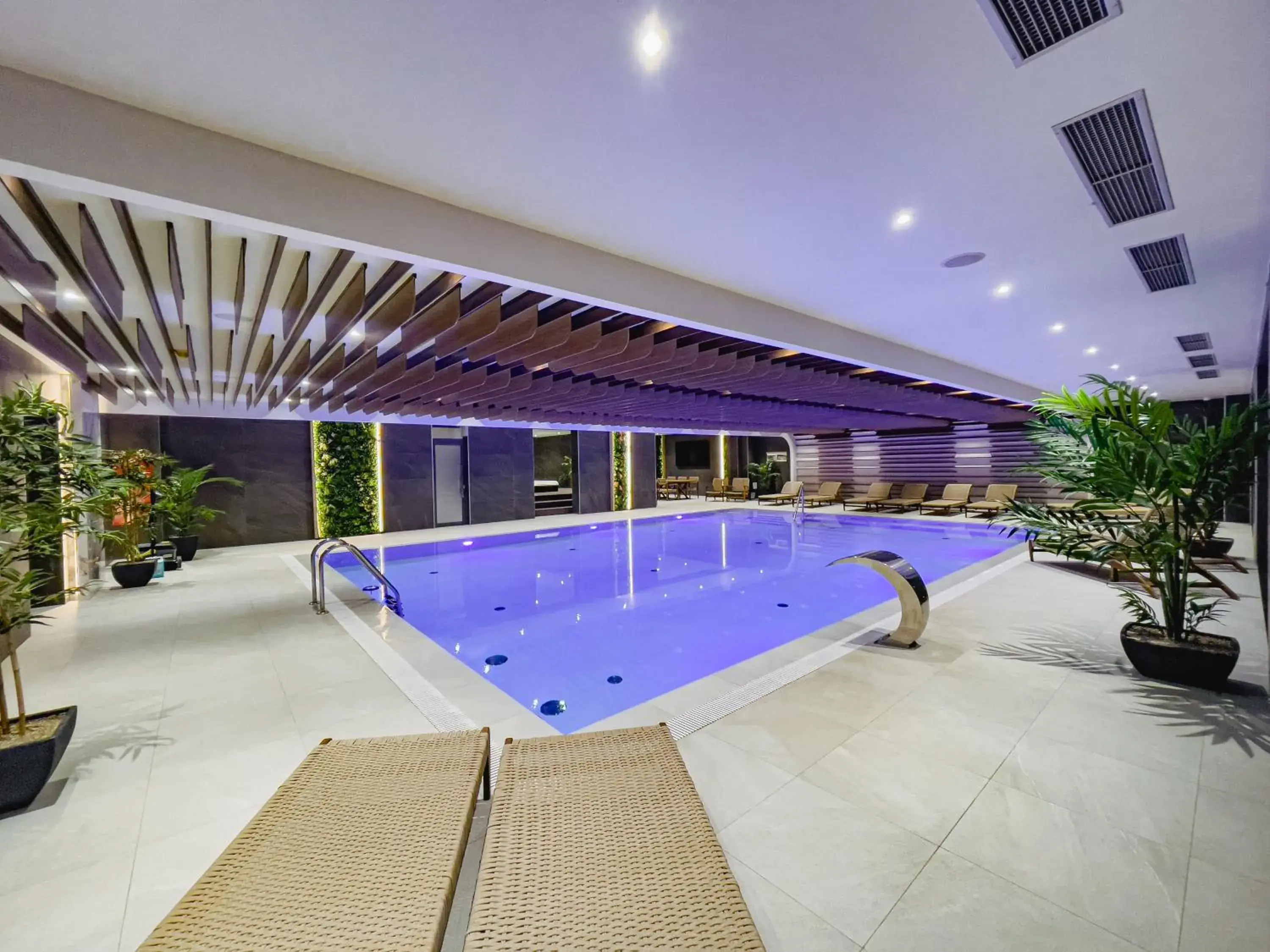 Swimming pool in Hotel Vema Swimming pool in Hotel Vema