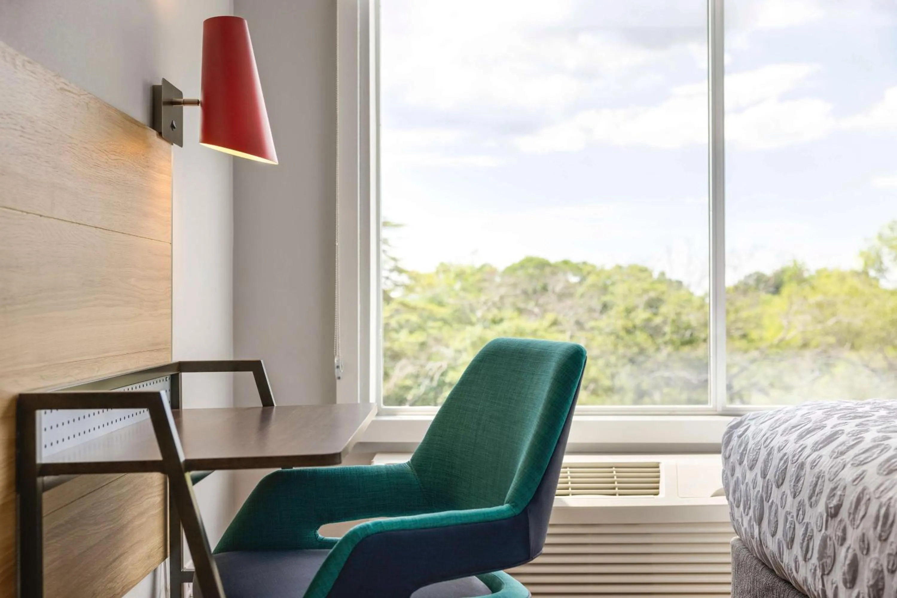 Bedroom in Tru By Hilton Charlotte Tyvola I-77