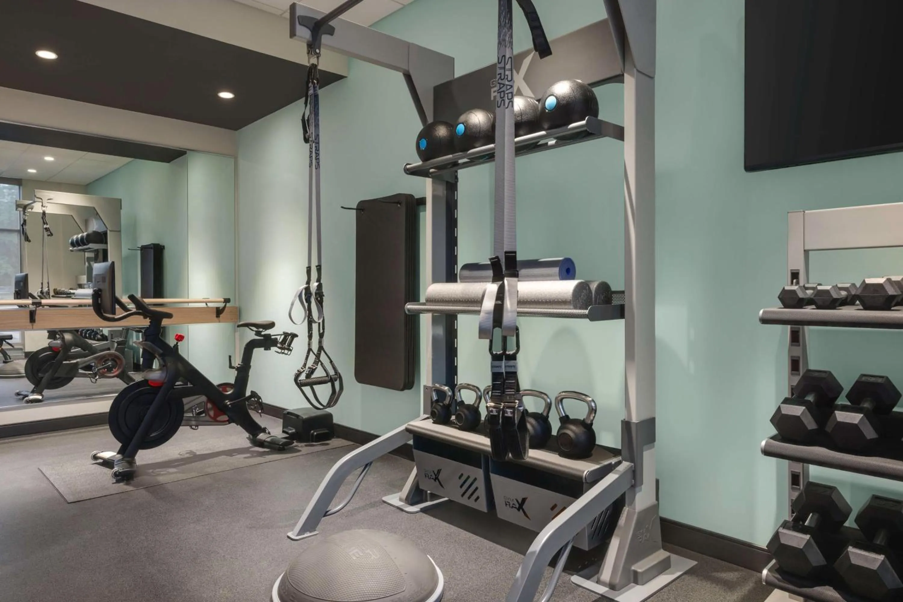 Fitness centre/facilities in Tru By Hilton Charlotte Tyvola I-77