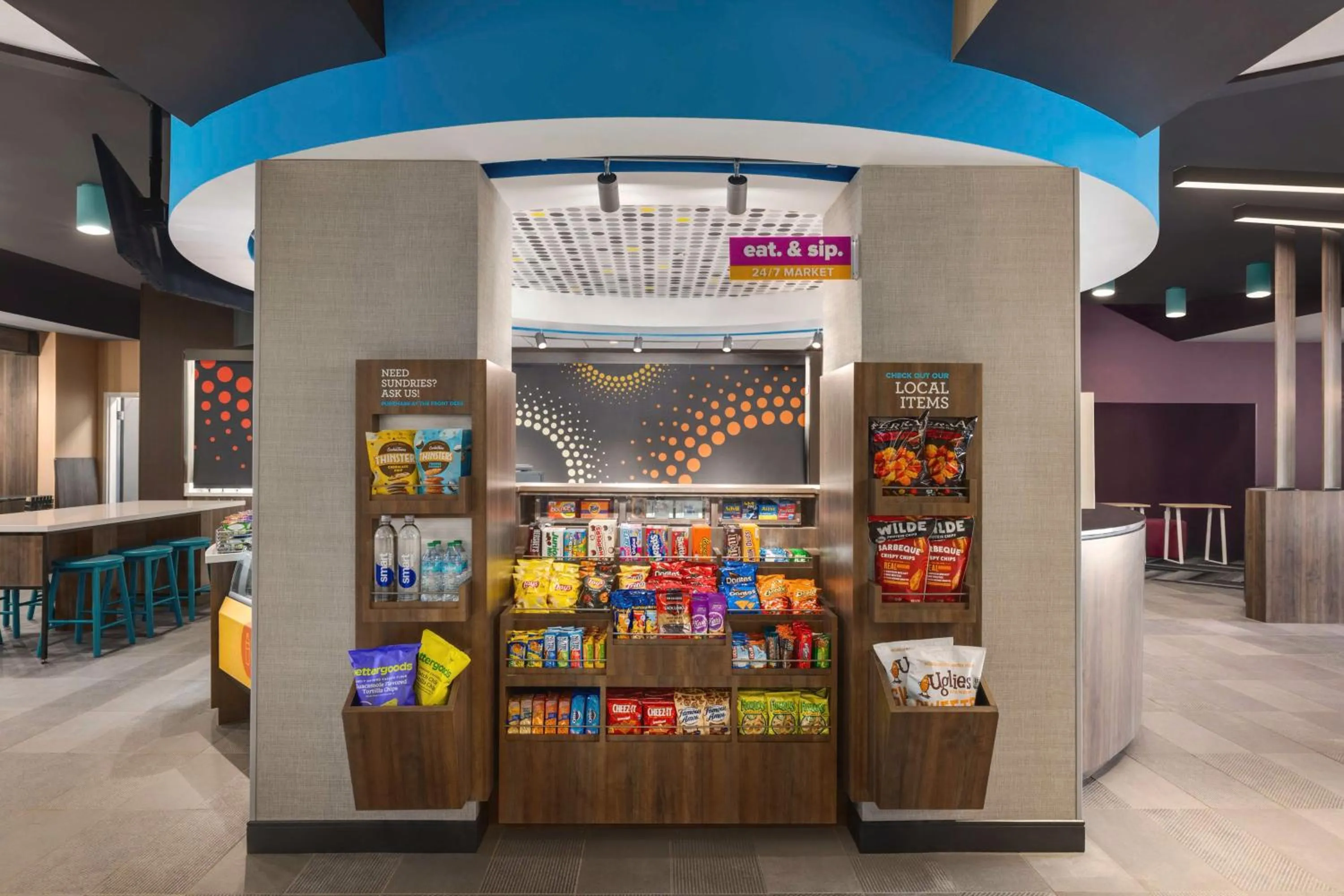 Restaurant/places to eat in Tru By Hilton Charlotte Tyvola I-77