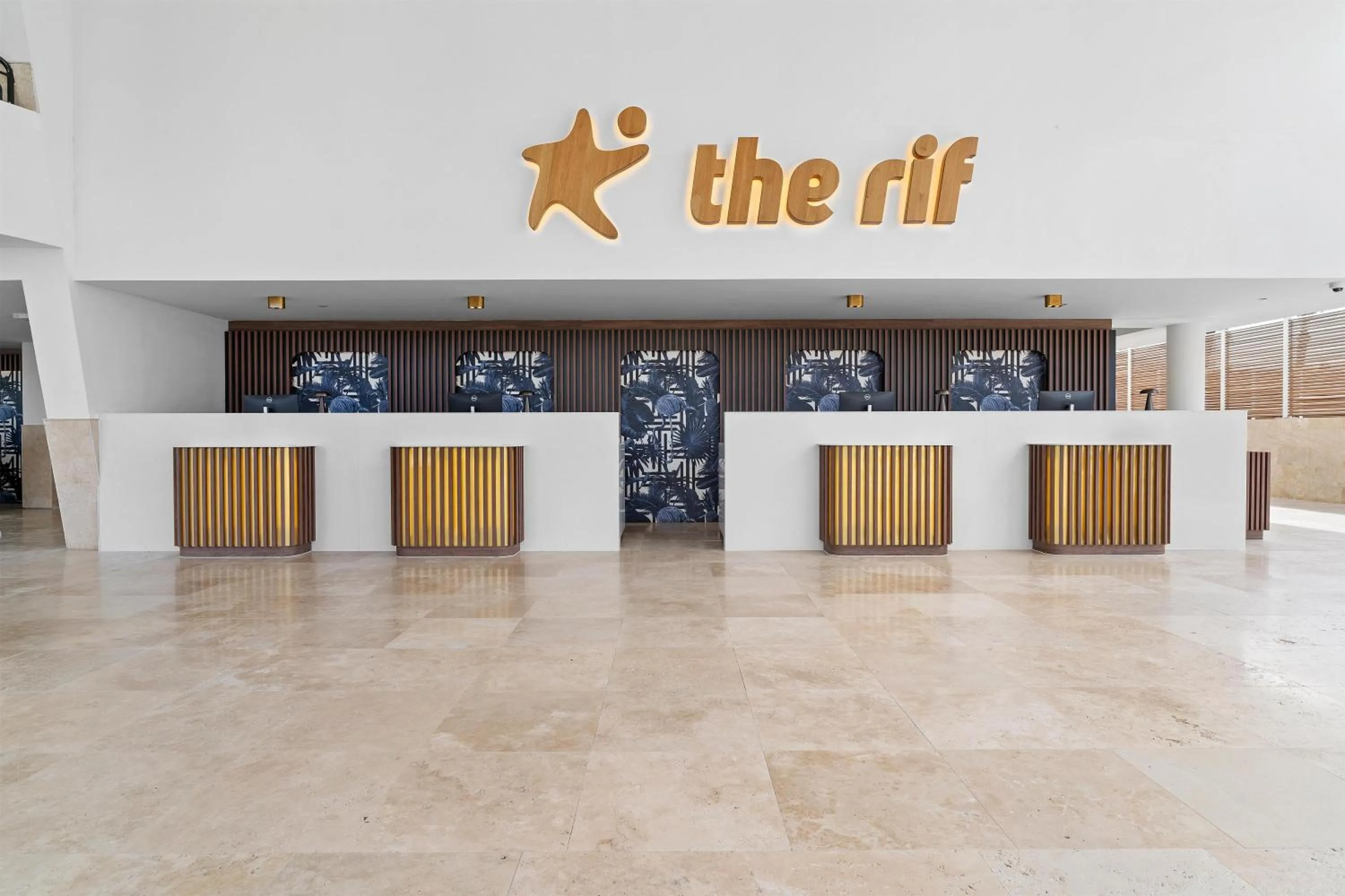 Lobby or reception in The Rif At Mangrove Beach Corendon Curacao All-Inclusive, Curio by Hilton