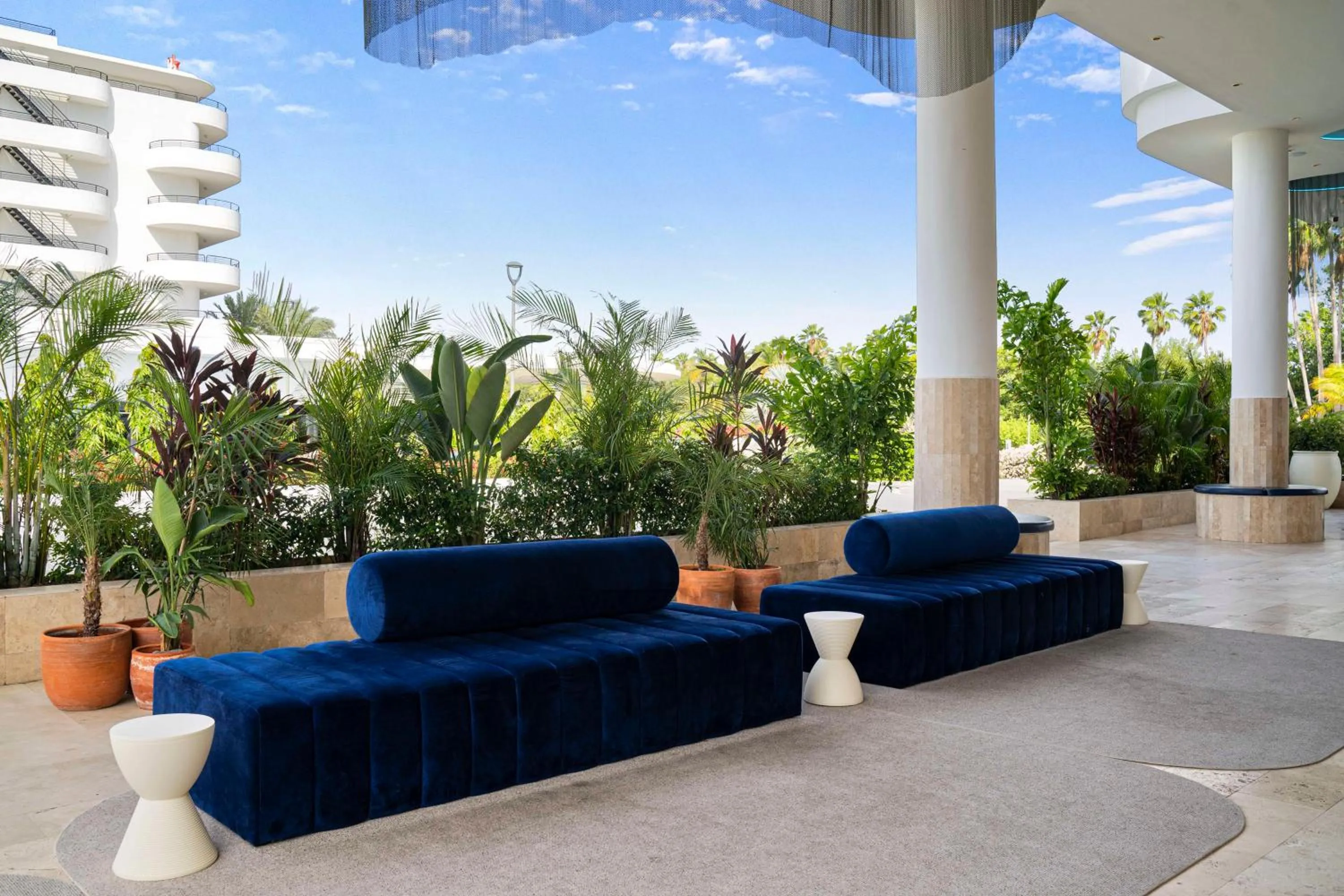 Lobby or reception in The Rif At Mangrove Beach Corendon Curacao All-Inclusive, Curio by Hilton